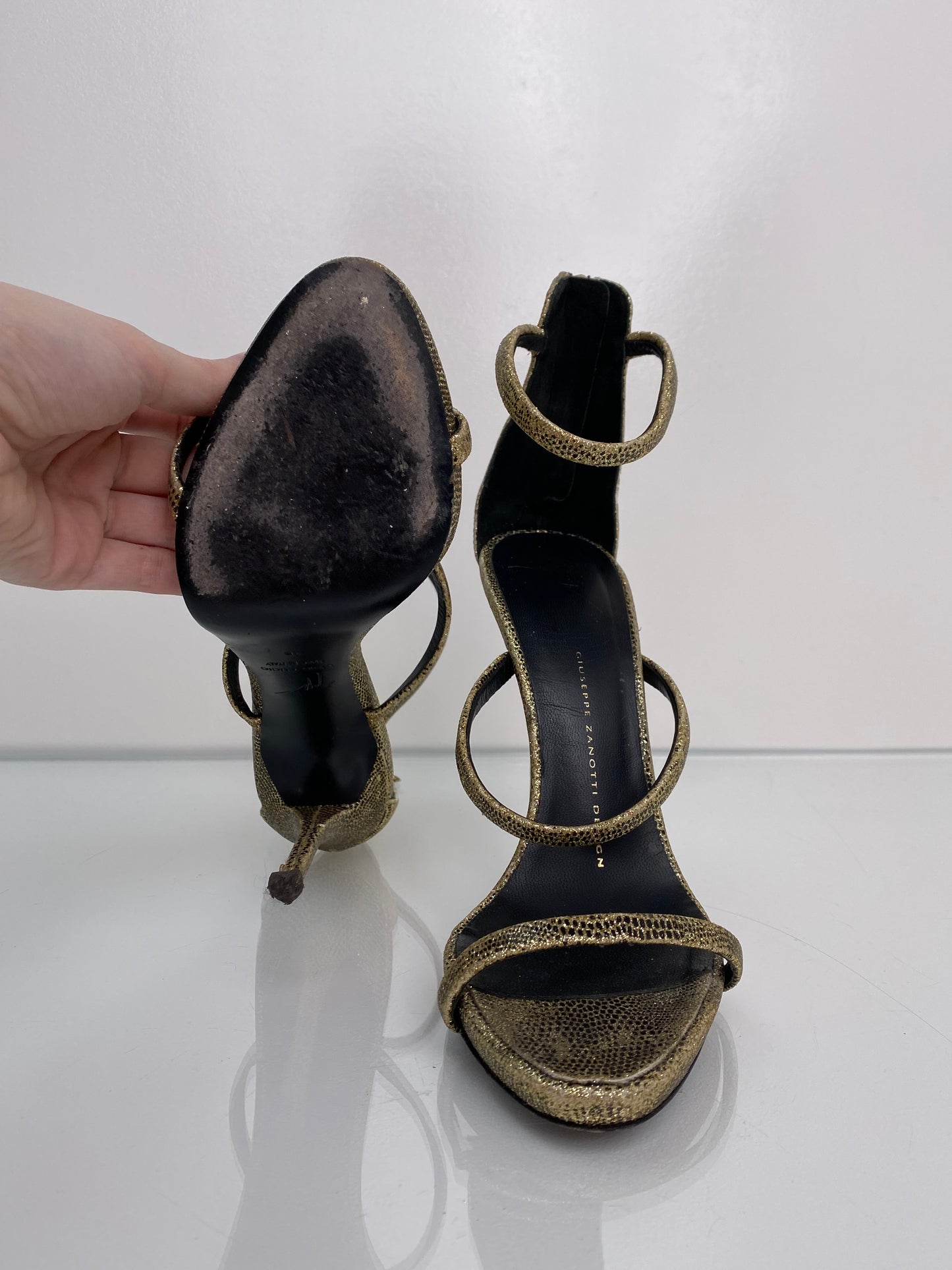 Giuseppe Zanotti Gold Glitter Heels, 38