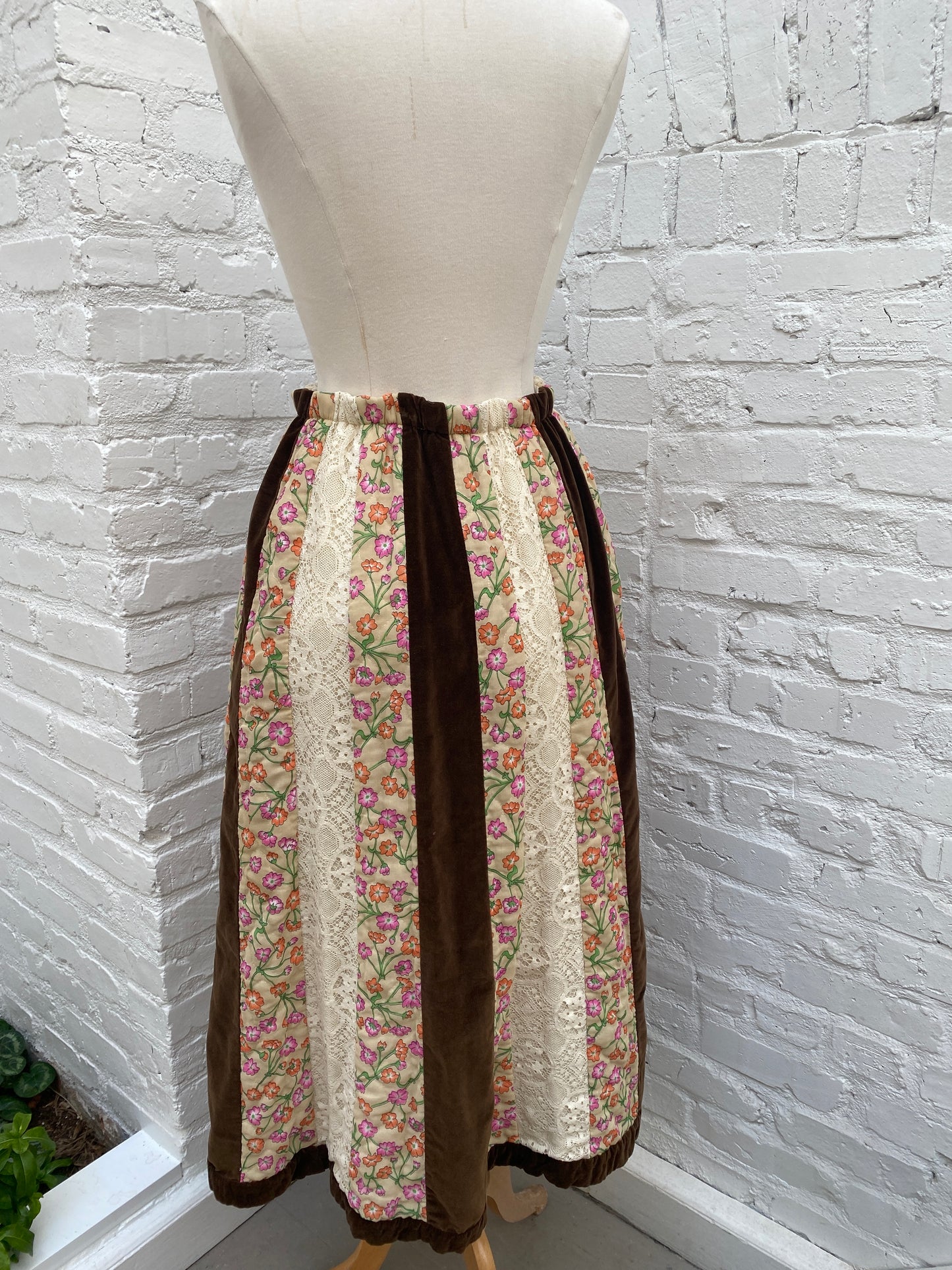 Chesa Daris Floral & Brown Suede Skirt