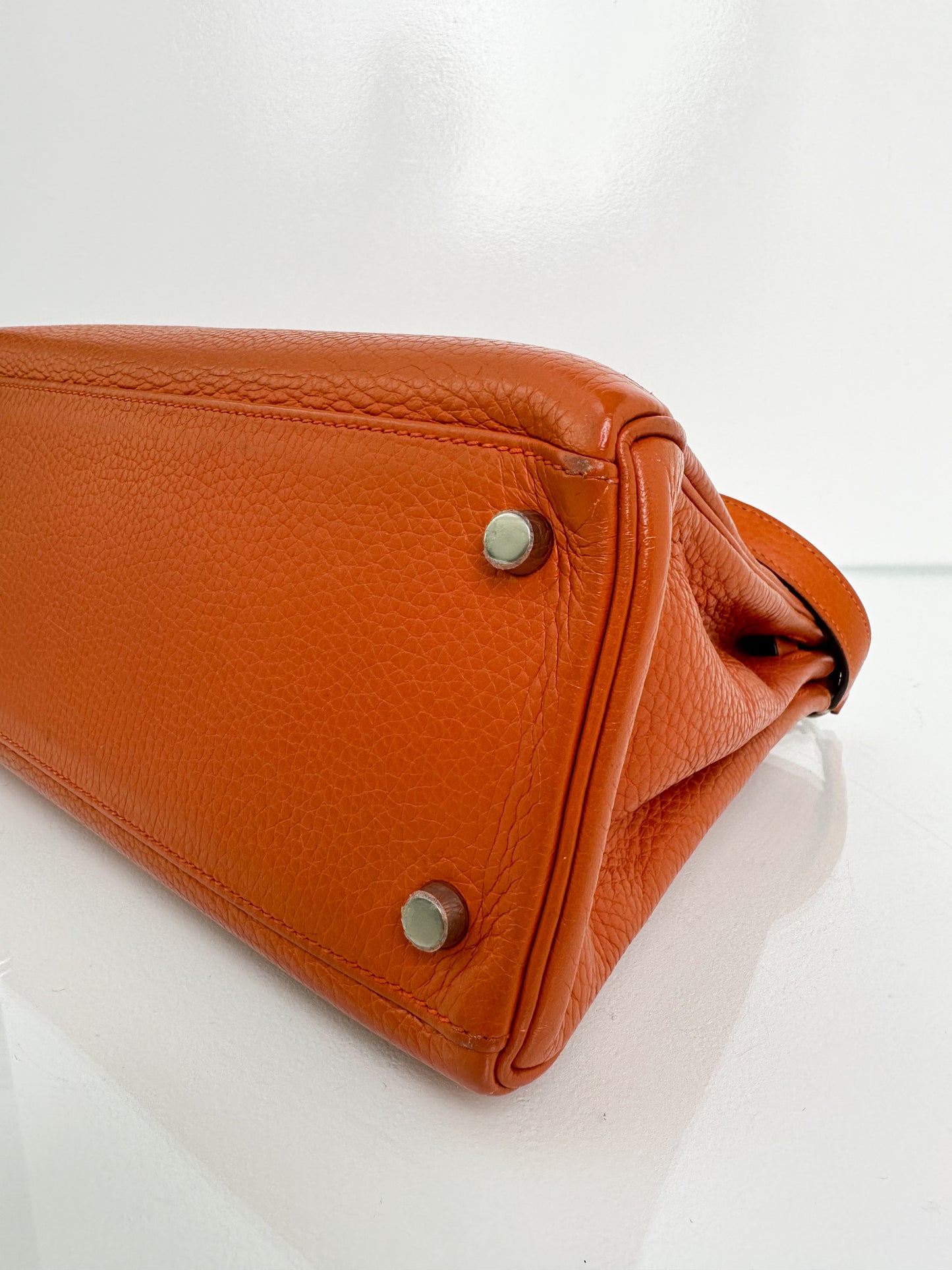 Hermes Kelly 28 Orange Togo PHW #H