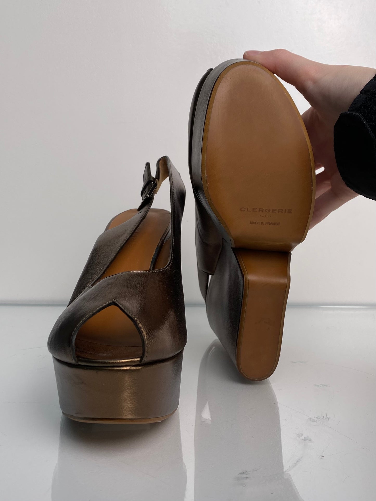 Clergerie Dylan Bronze Leather Wedges, 40