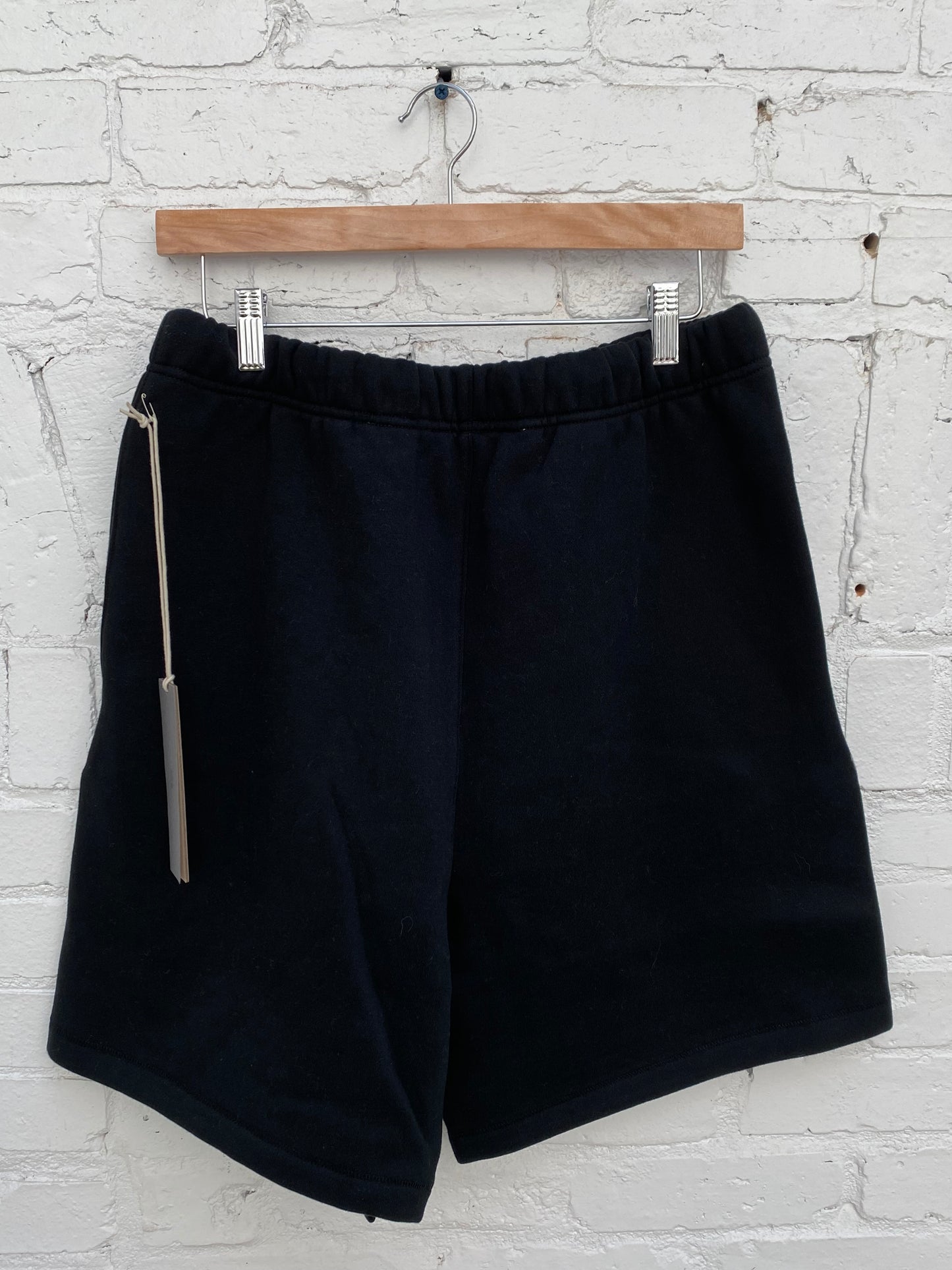 Essentials Black Shorts, M