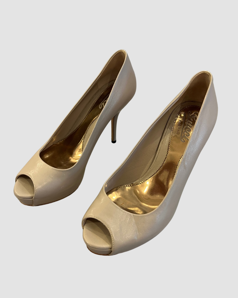 Gucci Cream Heels, 38