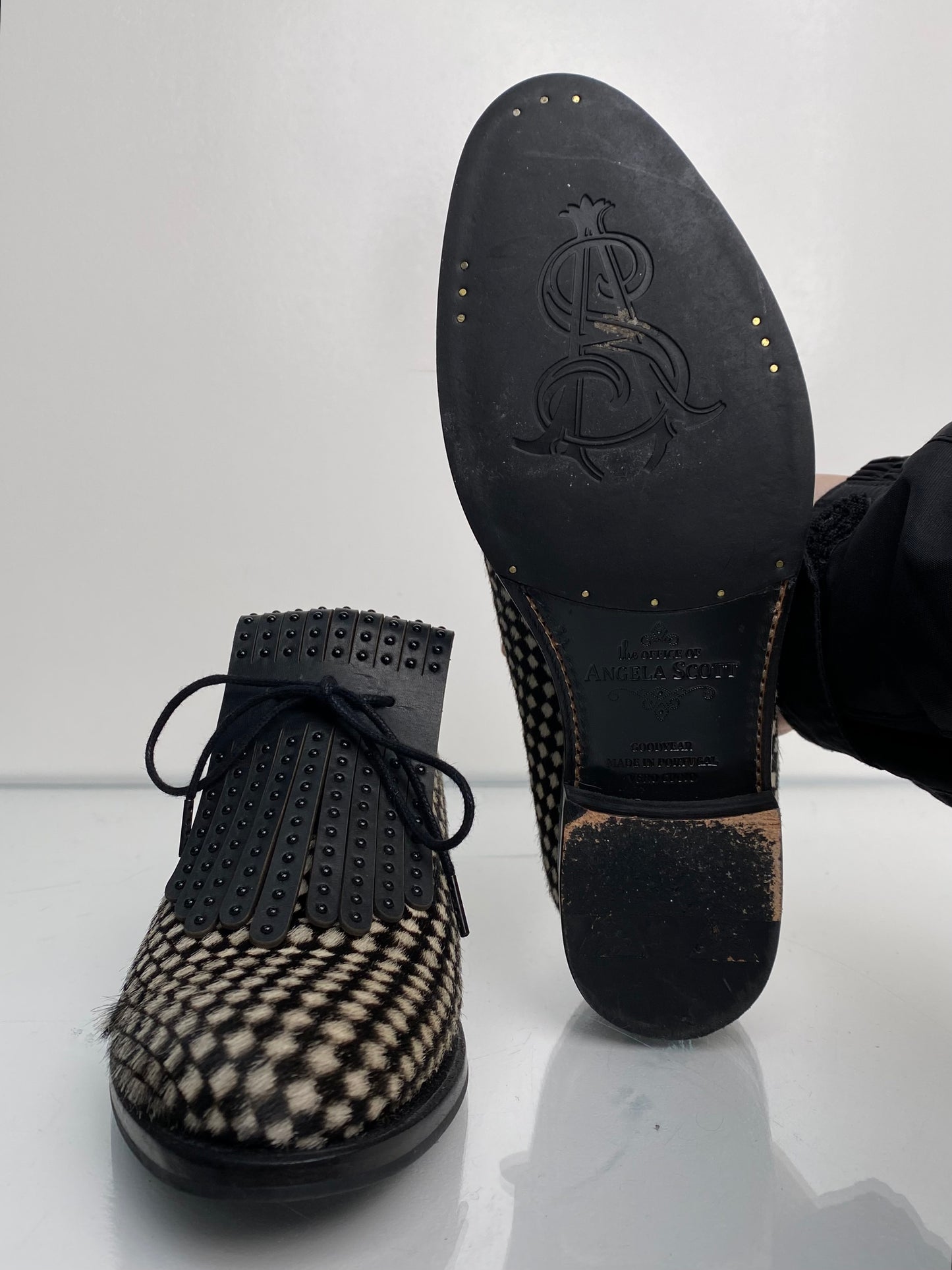 Angela Scott White & Black Checkered Print Loafers, 36