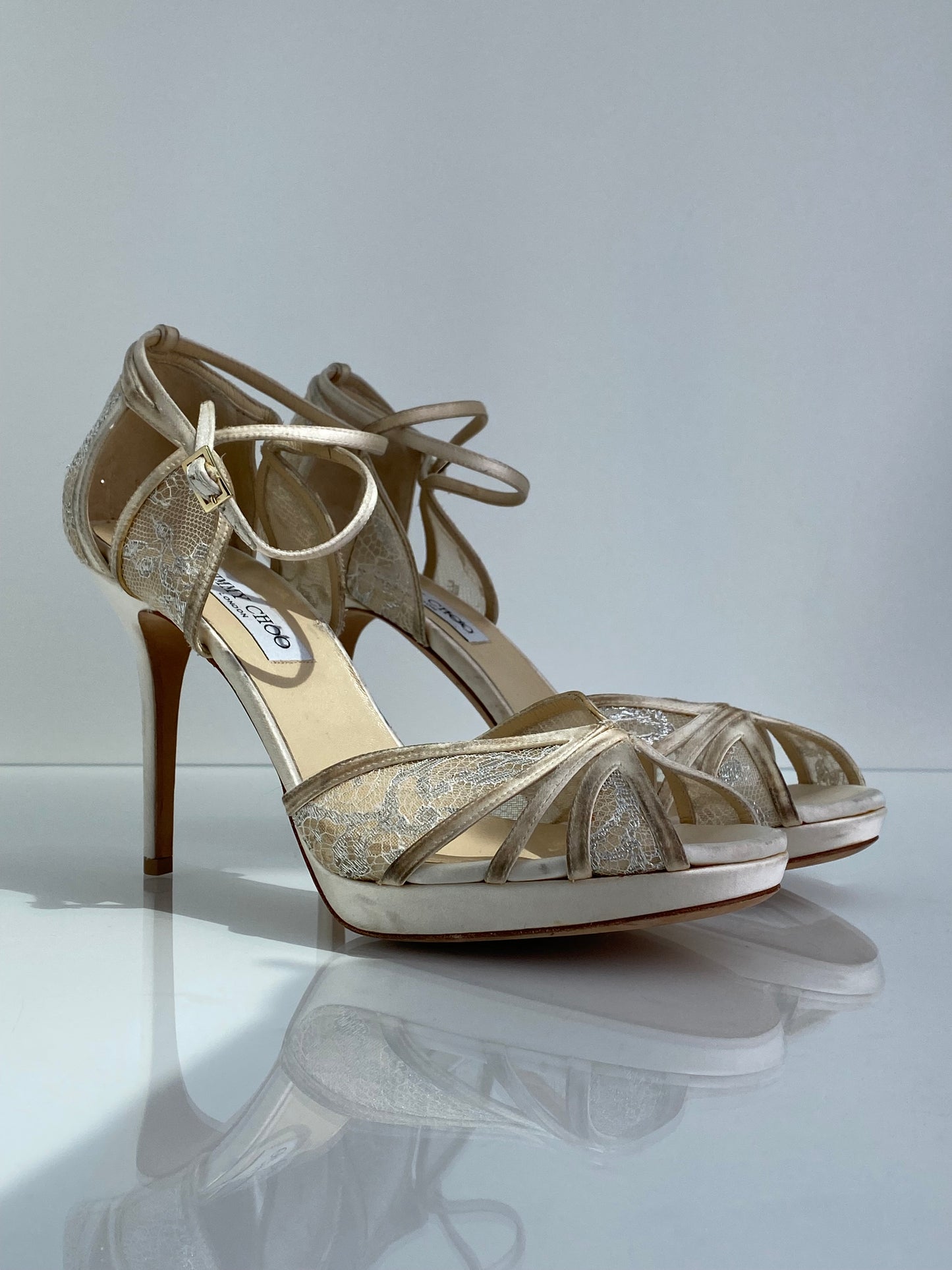 Jimmy Choo Cream Lace Pumps, 42