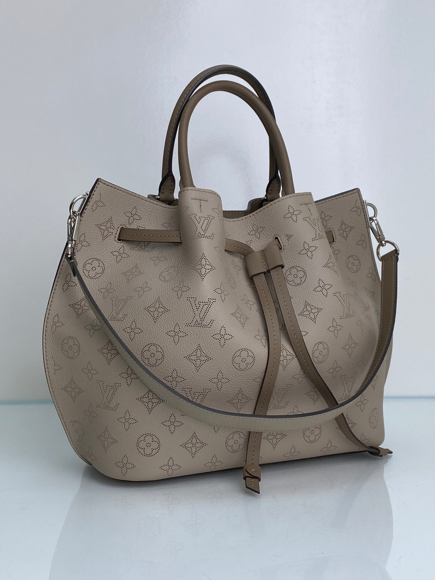 Louis Vuitton Mahina Girolata Bag