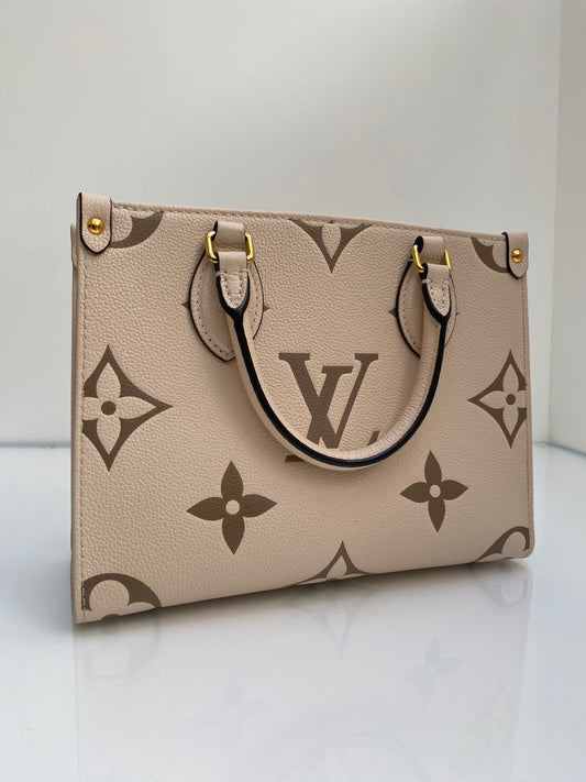 Louis Vuitton Cream On The Go PM Bag