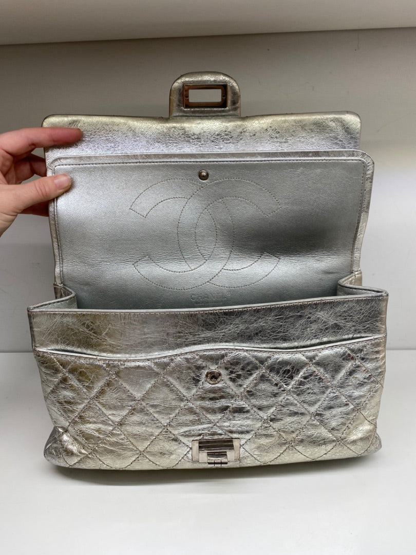 Chanel Jumbo Double Flap Reissue, Metallic Silver SHW