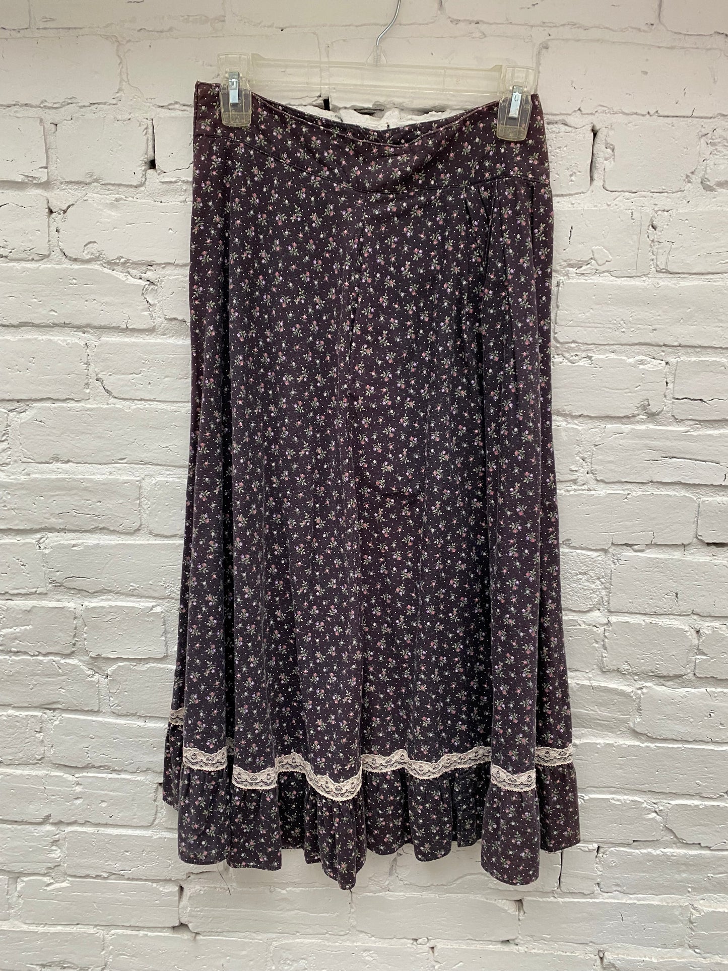 Jessica’s Gunnies Black Floral & Lace Maxi Skirt, 11