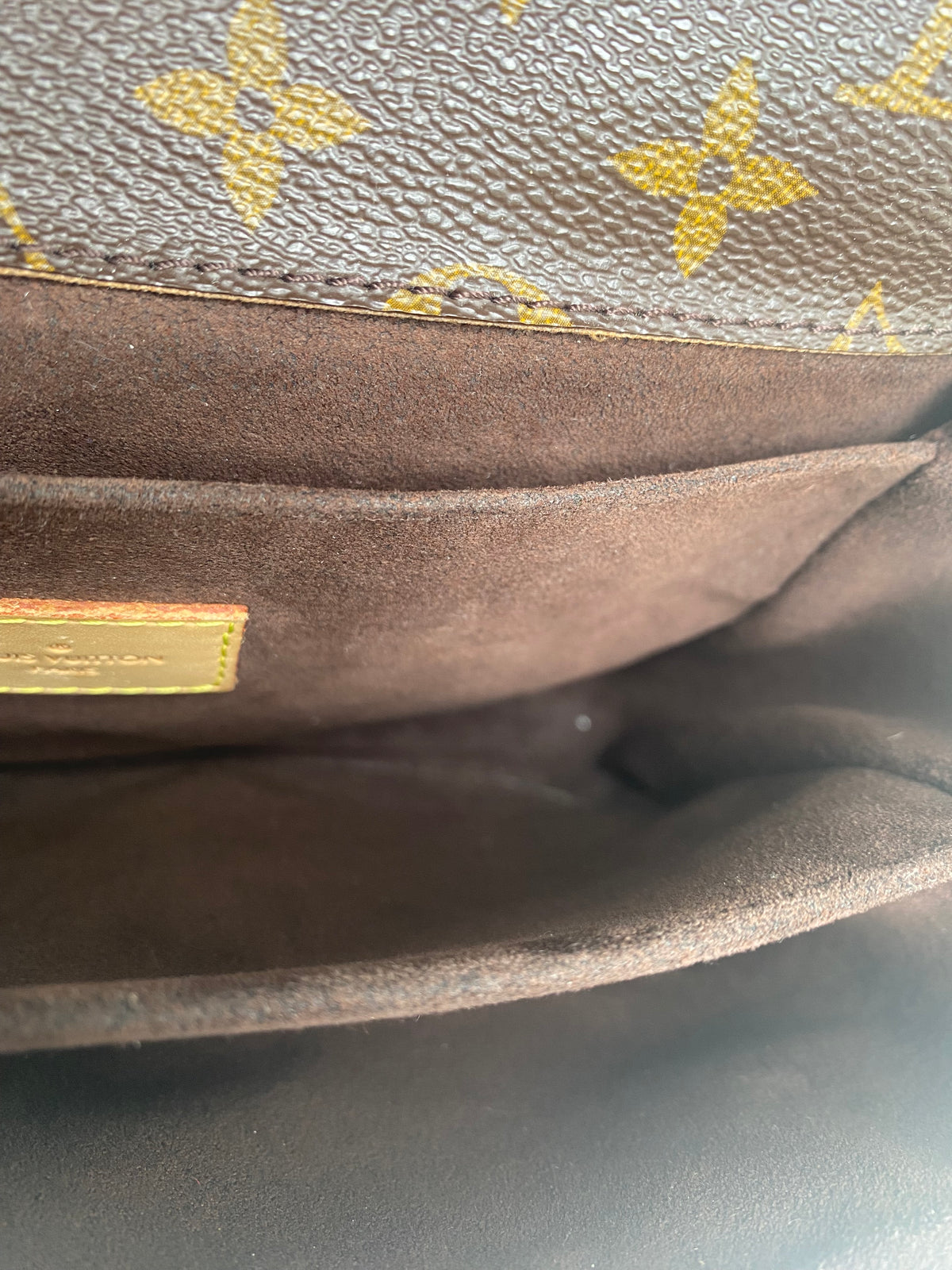Louis Vuitton Monogram Pochette Metis Bag GHW