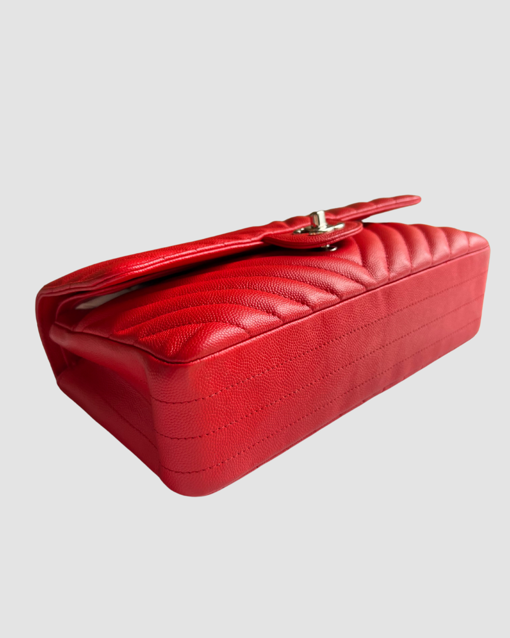 Chanel Red Medium Classic Caviar SHW, d