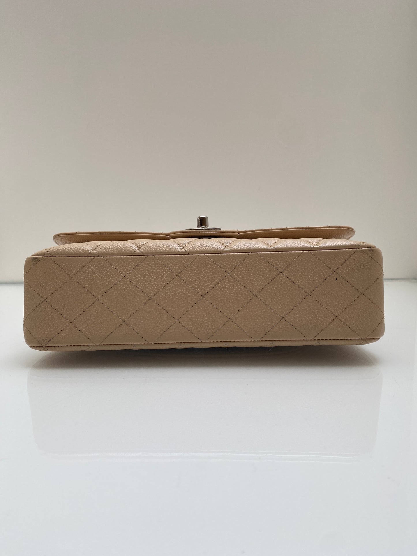 Chanel Classic Flap Medium Beige Caviar SHW