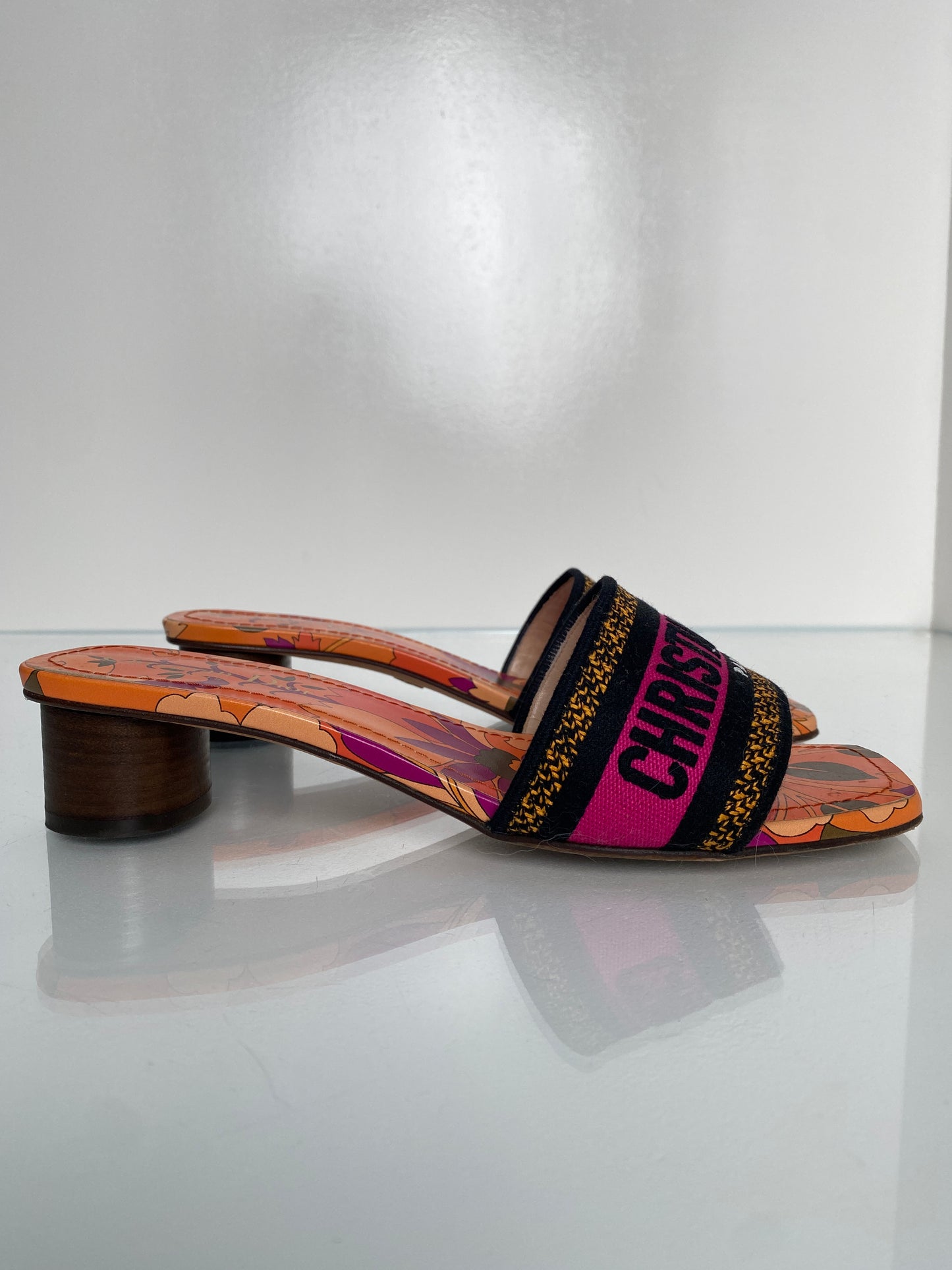 Christian Dior Dway Sandals Orange/Magenta, 39.5
