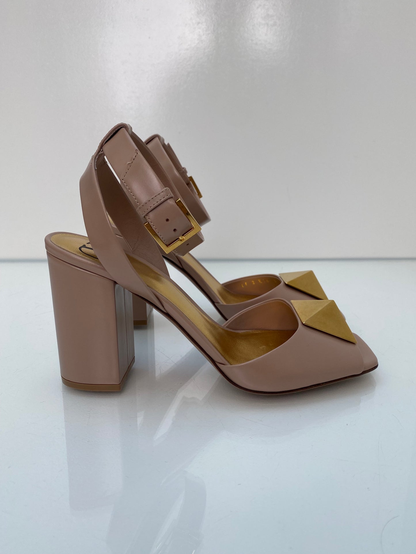 Valentino Light Pink One Stud Peep Toe Heels, 37