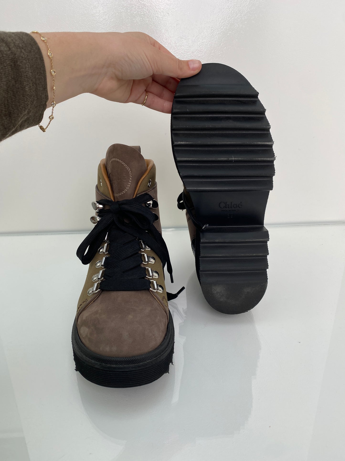 Chloé Brown Suede & Black Rubber Combat Boots, 39