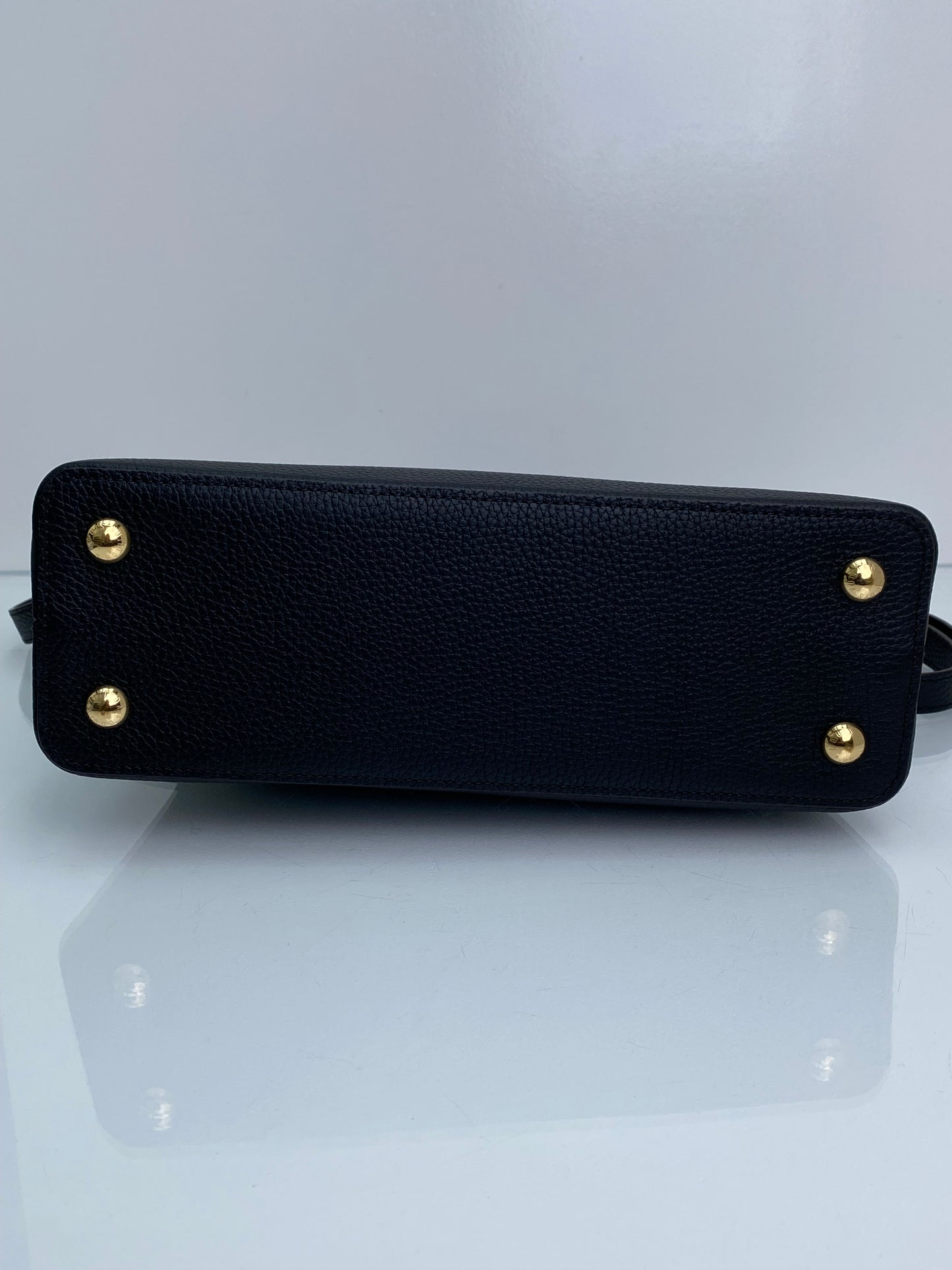 Louis Vuitton Capucines MM Black GHW