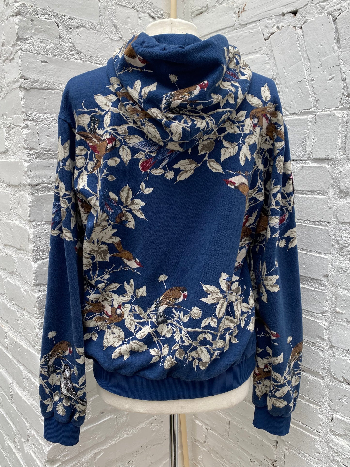 Dolce & Gabbana Navy & White Hummingbird & Floral Sweatshirt, 54