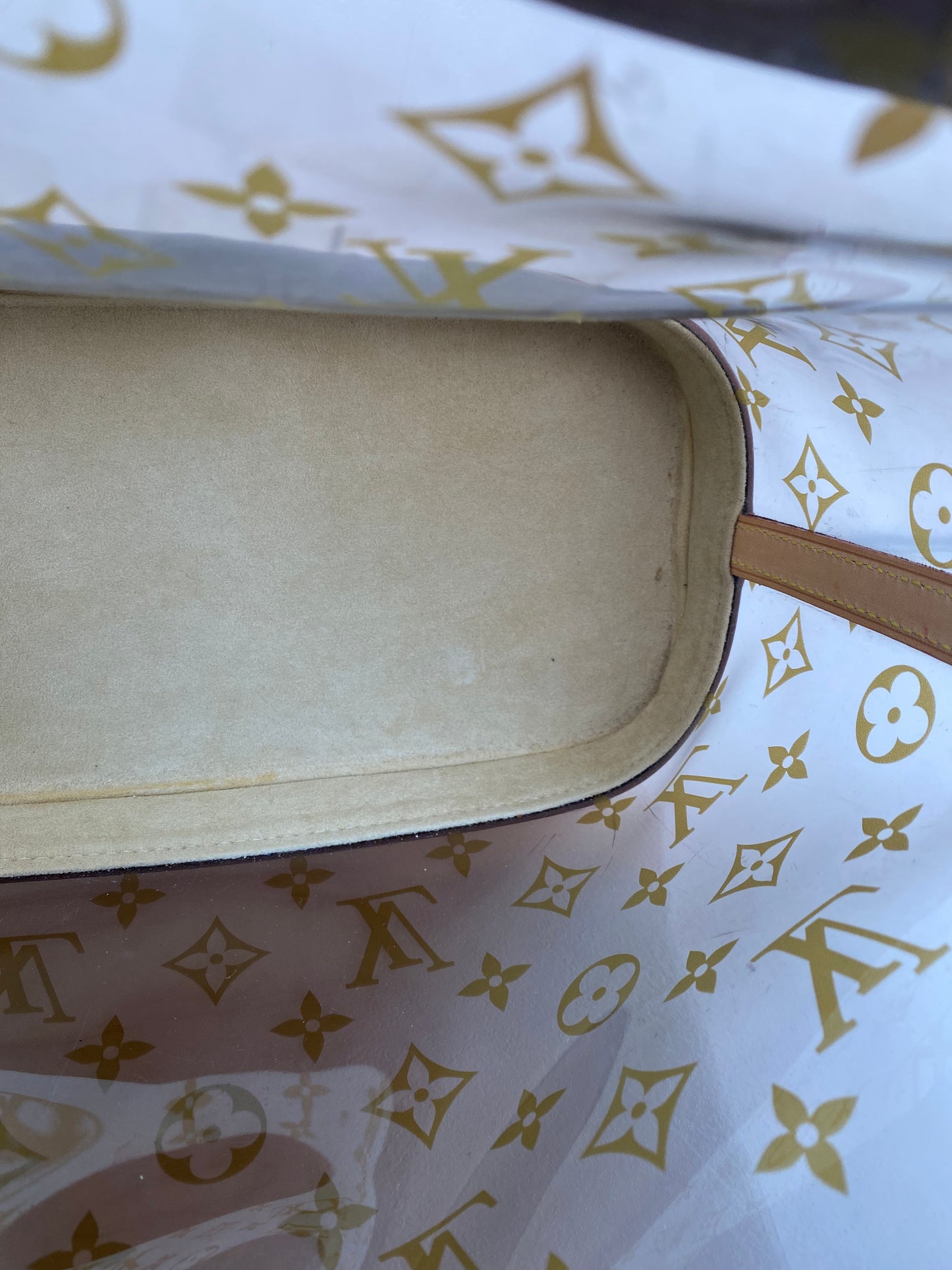 Louis Vuitton Monogram Vinyl Cabas Sac Ambre MM Bag GHW