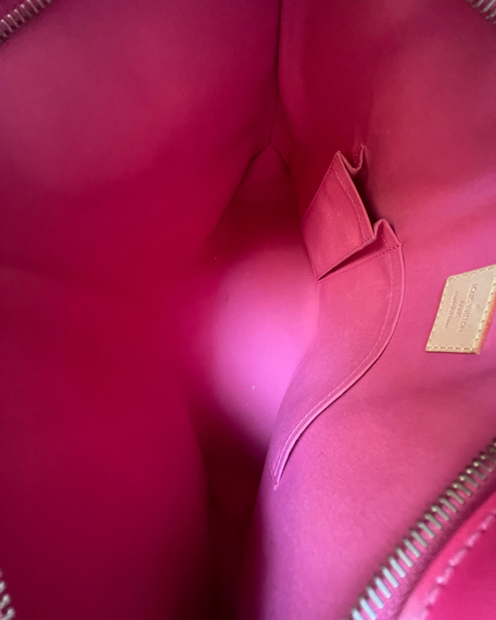 Louis Vuitton Hot Pink Vernis Shoulder Tote
