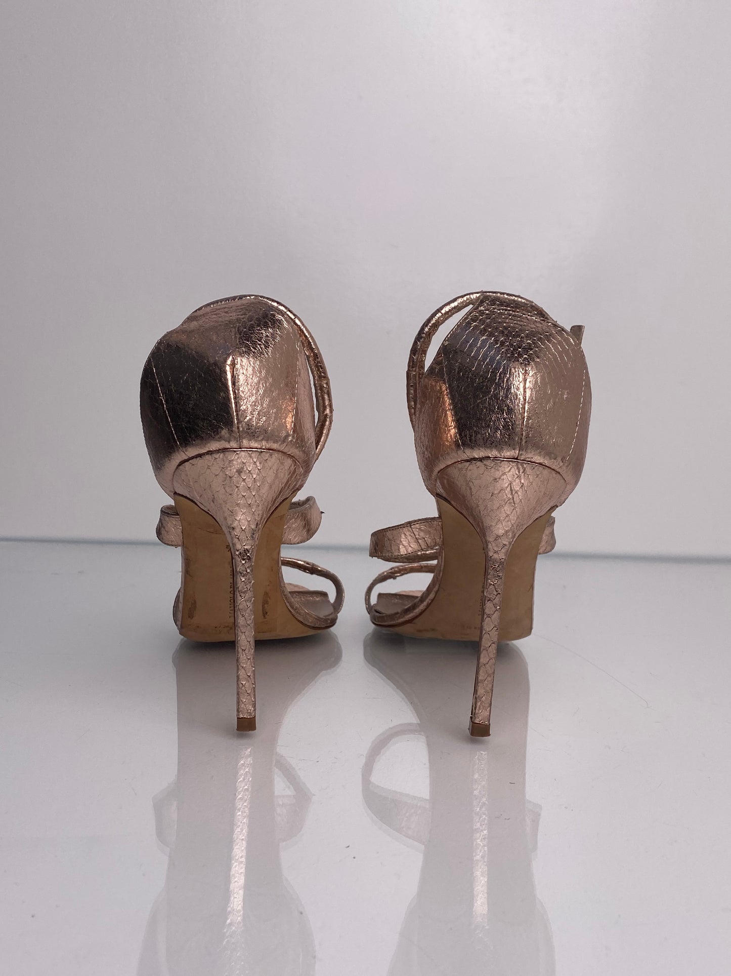 Manolo Blahnik Pink Metallic Heels, 40.5