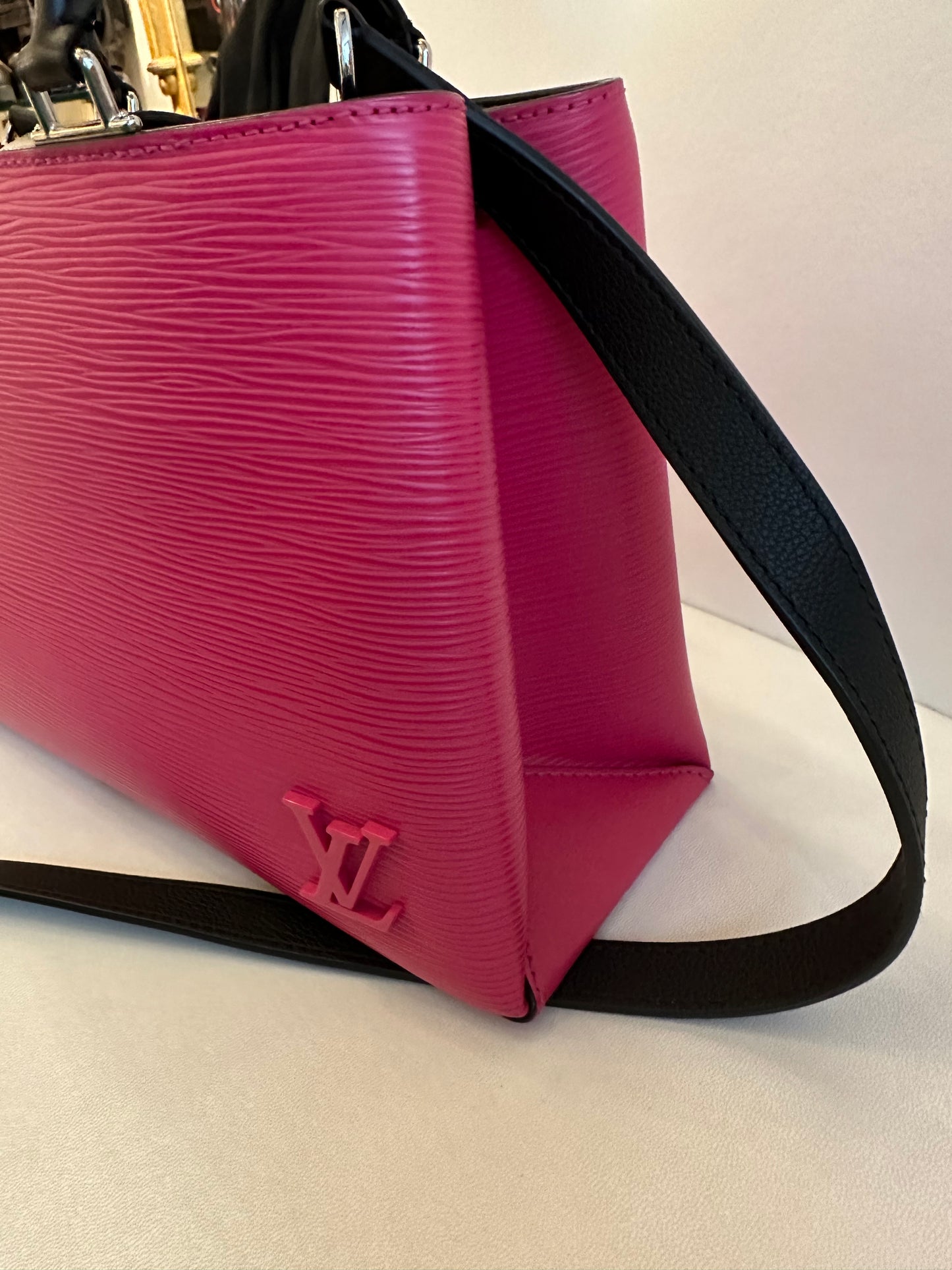 Louis Vuitton Hot Pink Epi Kleber Tote