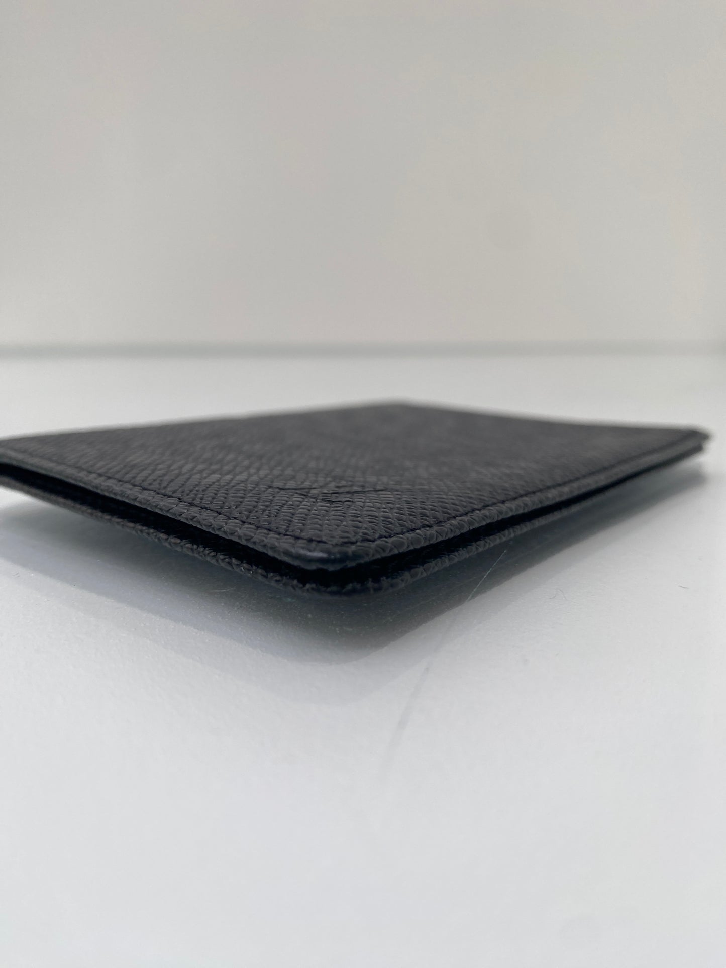Louis Vuitton Black Taiga Leather Cardholder