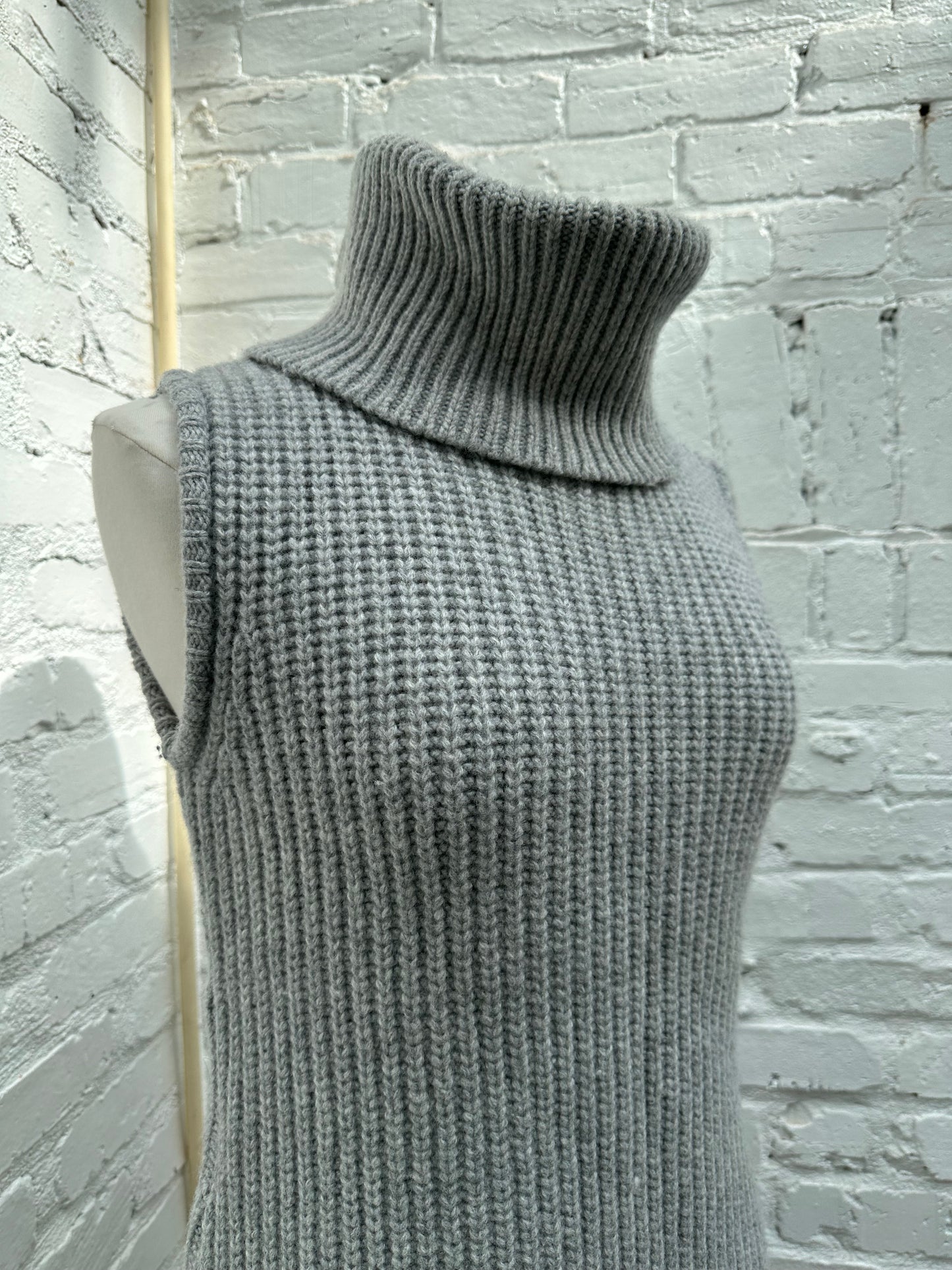Saks Fifth Avenue Grey Knit Turtle Neck Sweater, XS