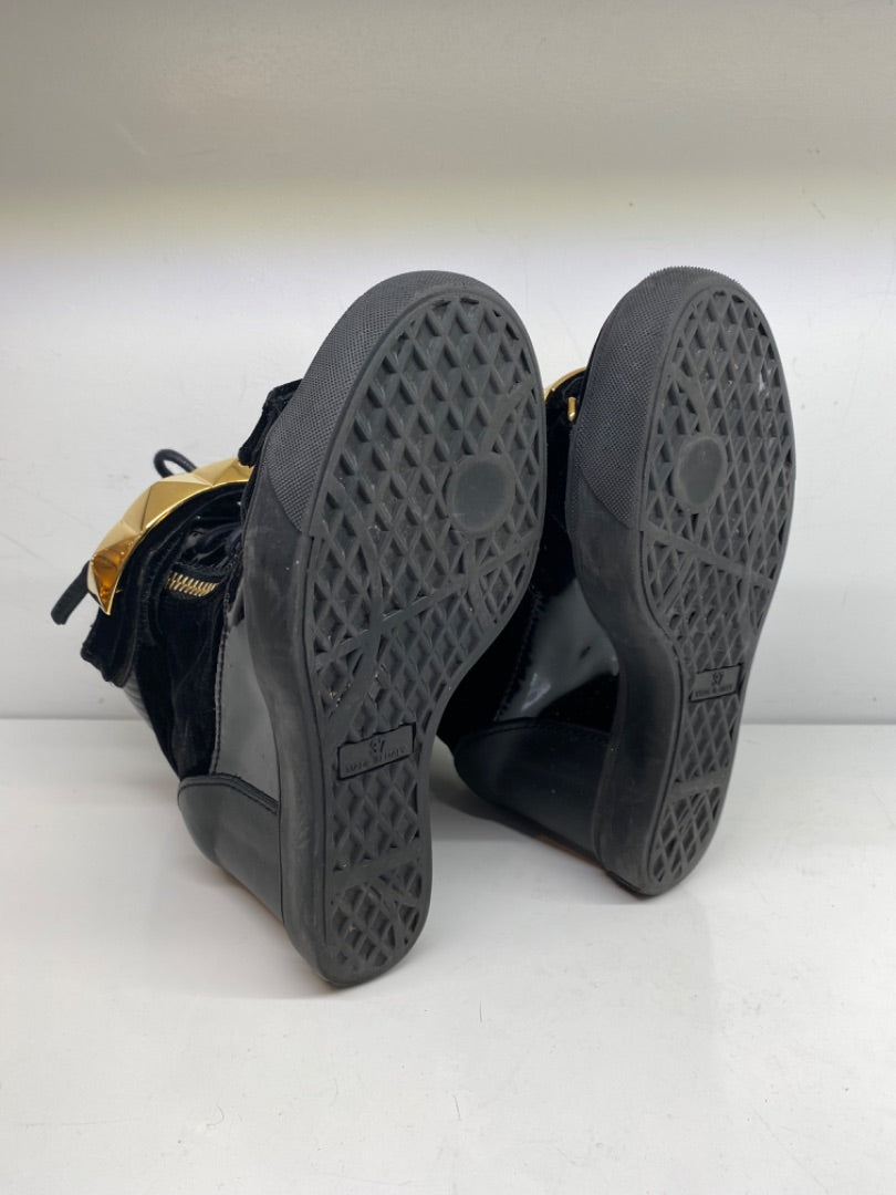 Guiseppe Zanotti Velvet & Gold Shoes, 37