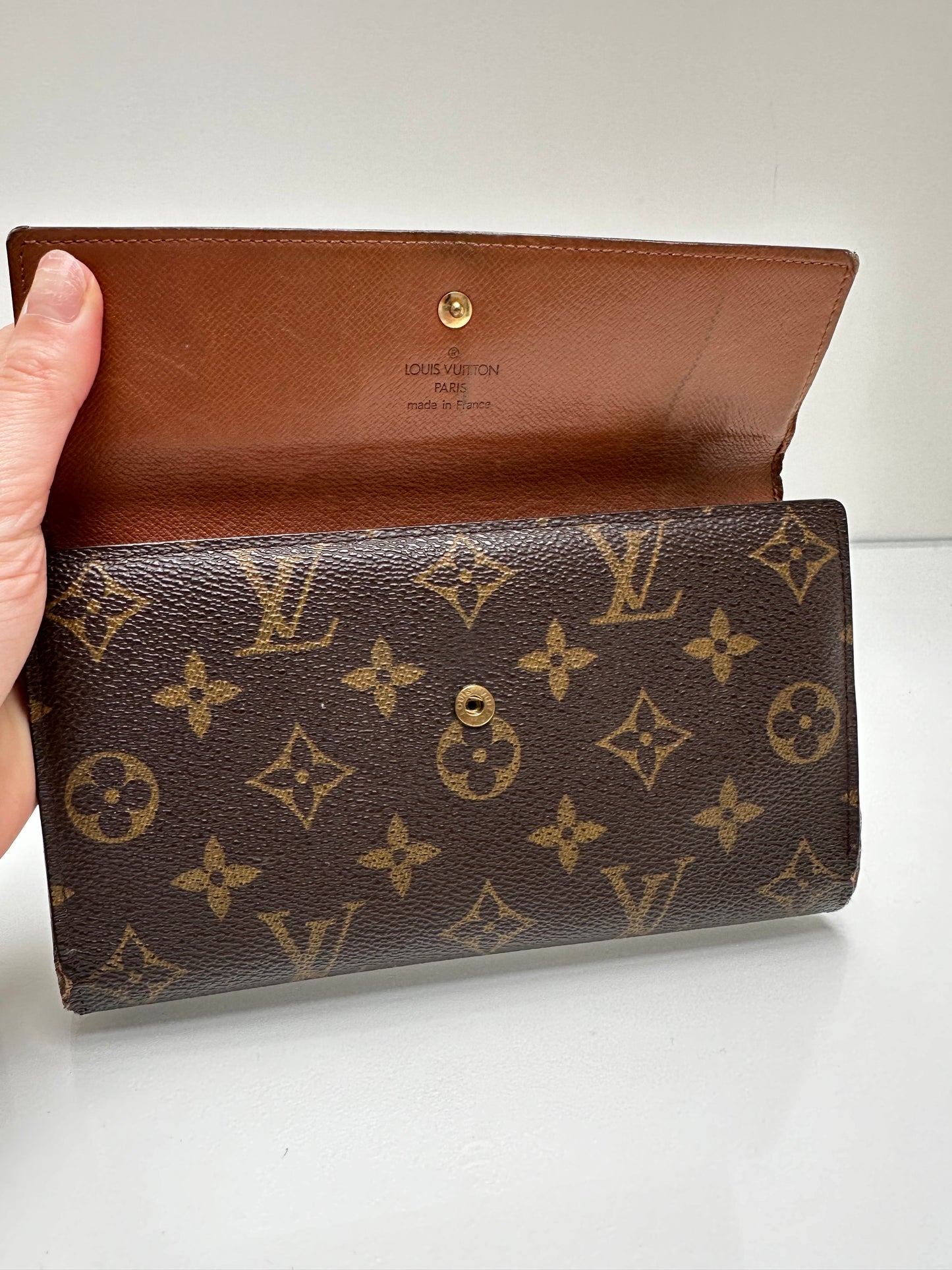 Louis Vuitton Monogram Sarah Wallet