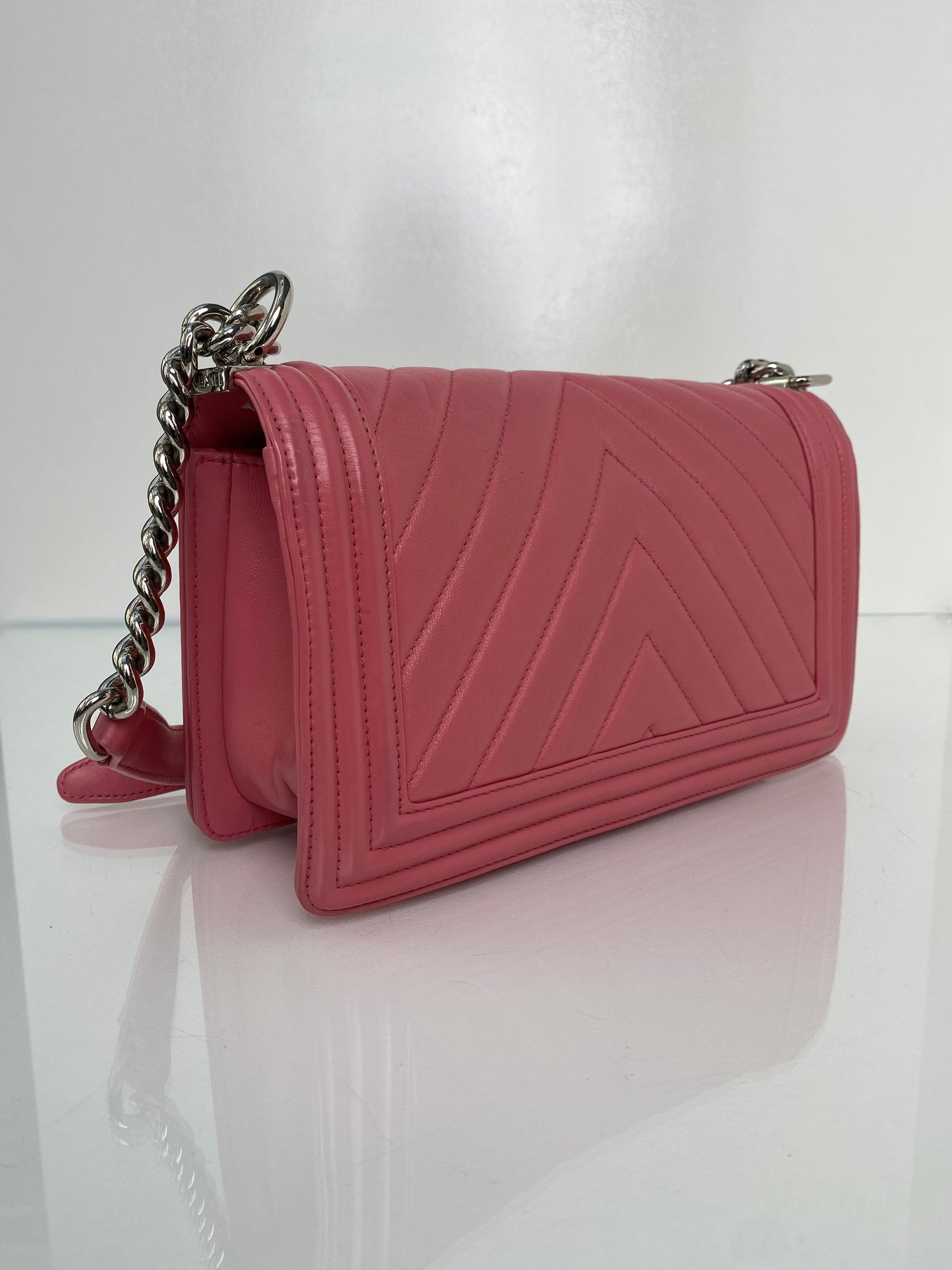 Chanel Boy Medium Pink Chevron Calfskin SHW