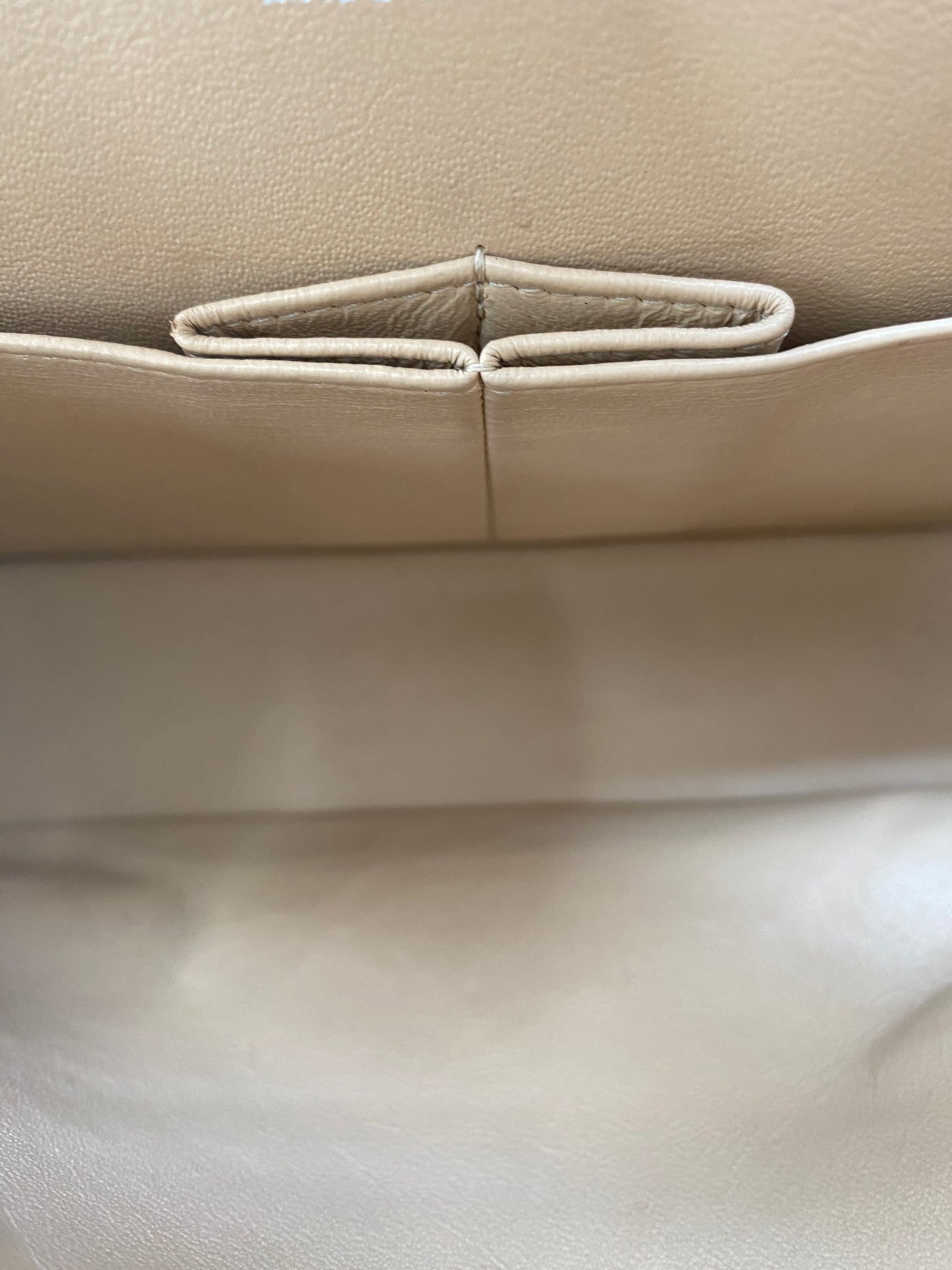 Chanel Classic Flap Medium Beige Caviar SHW