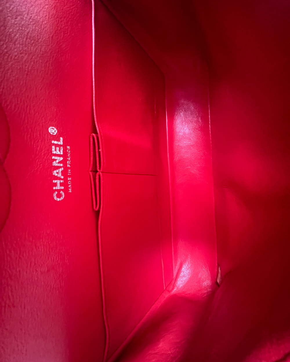 Chanel Red Medium Classic Caviar SHW, d