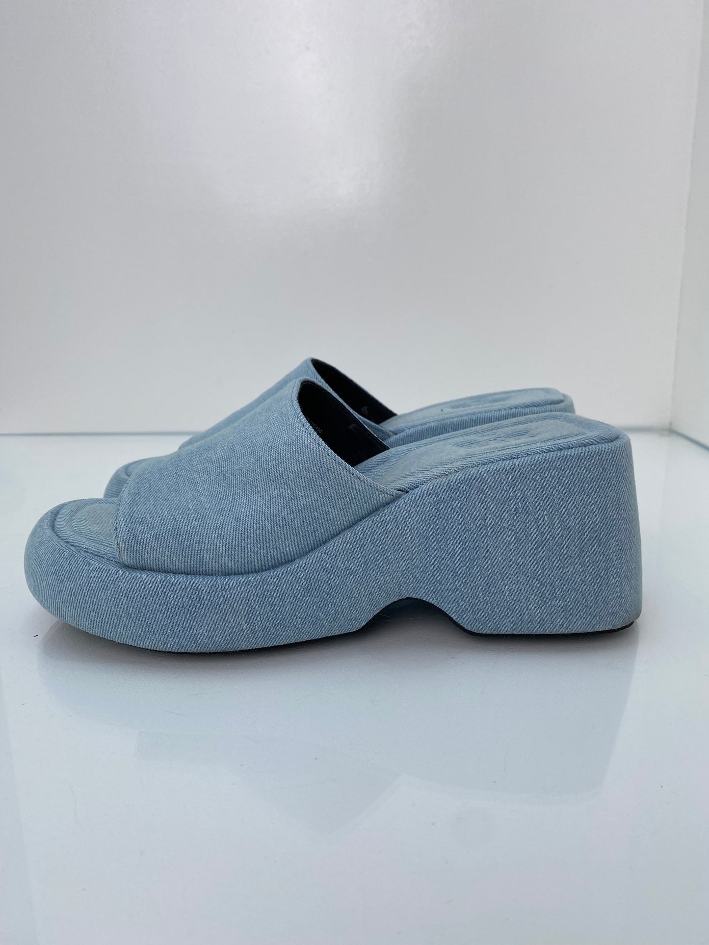 Zara Light Wash Denim Block Heels, 40