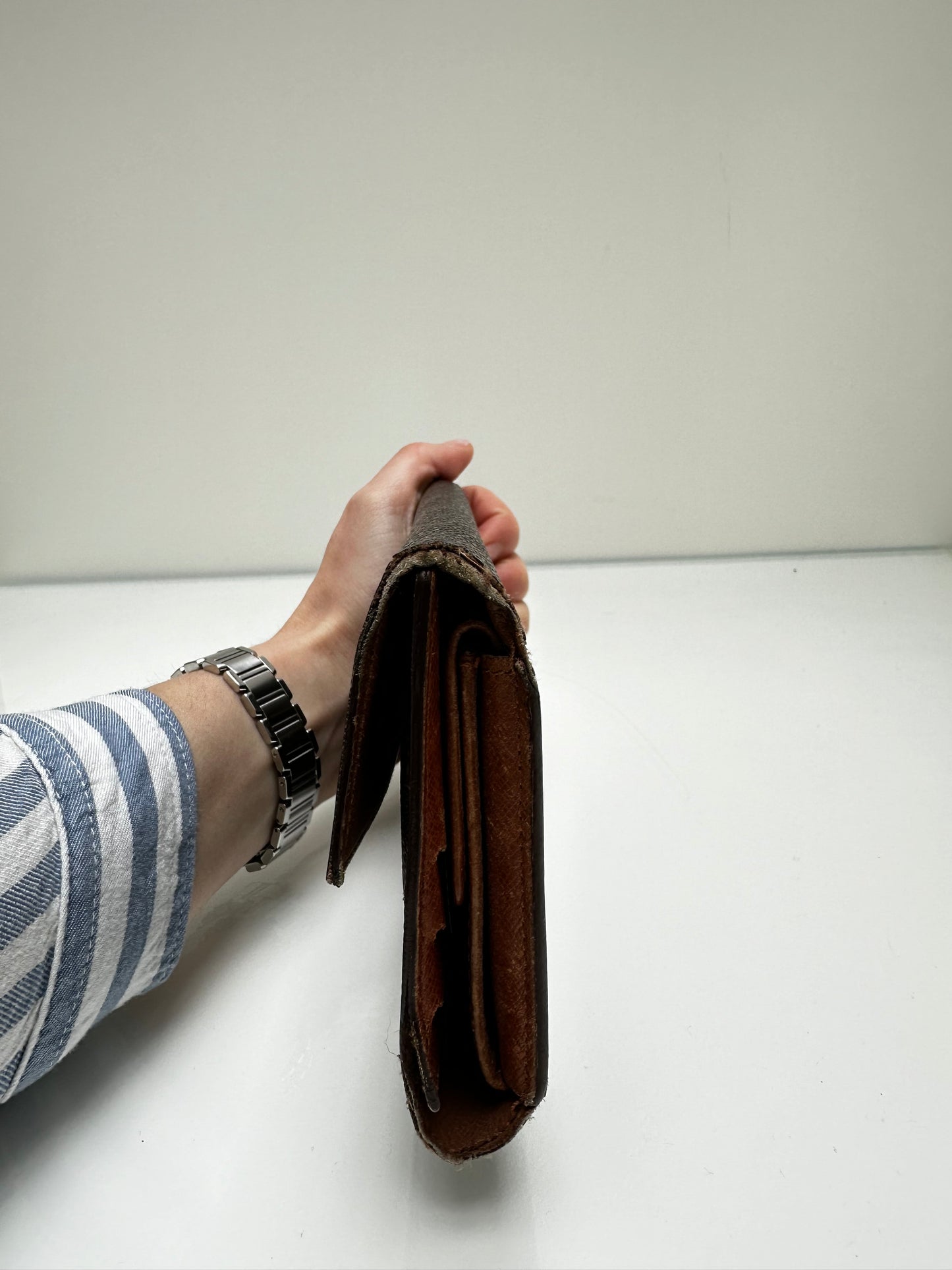 Louis Vuitton Monogram Sarah Wallet