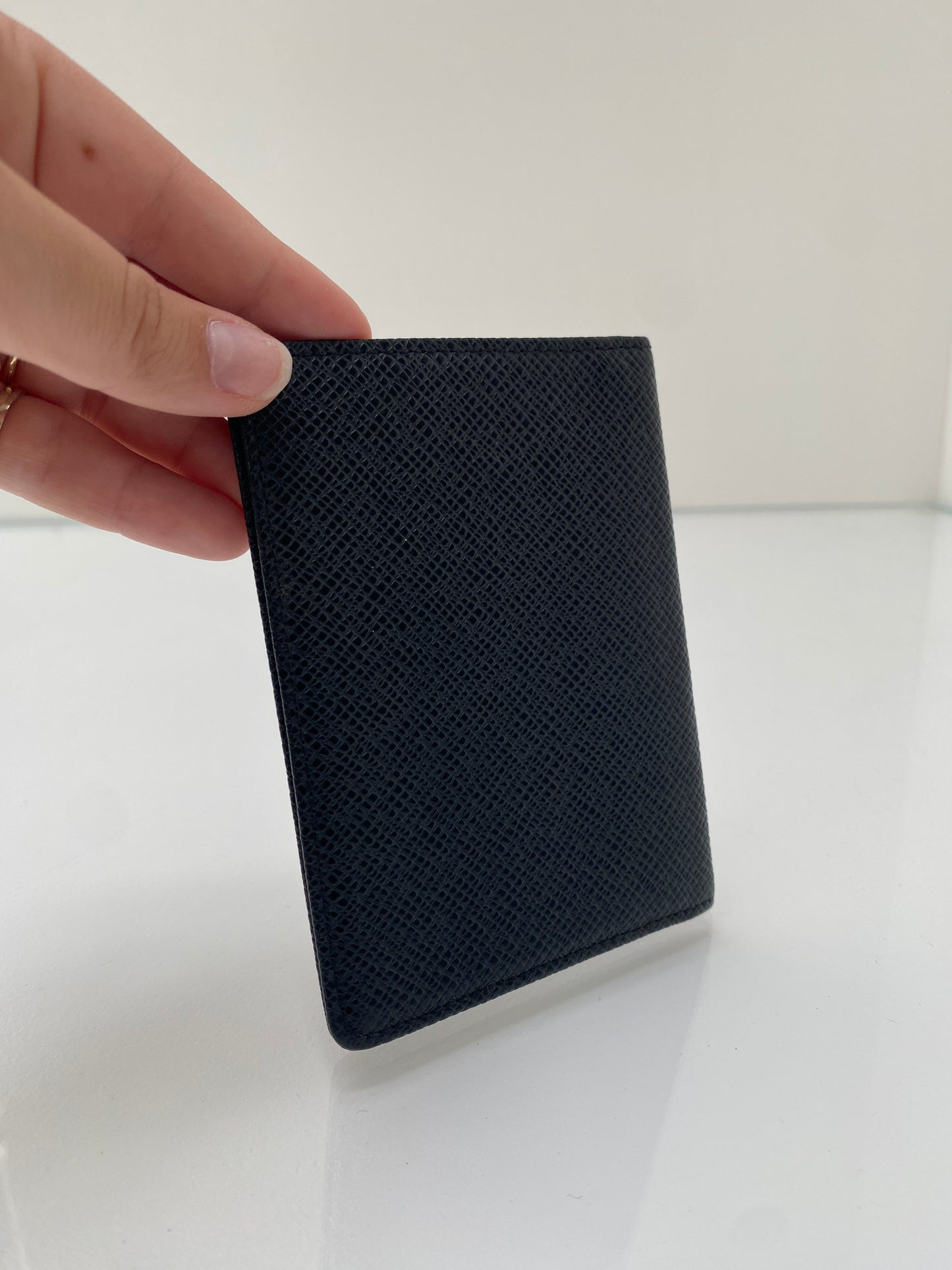Louis Vuitton Black Taiga Leather Cardholder