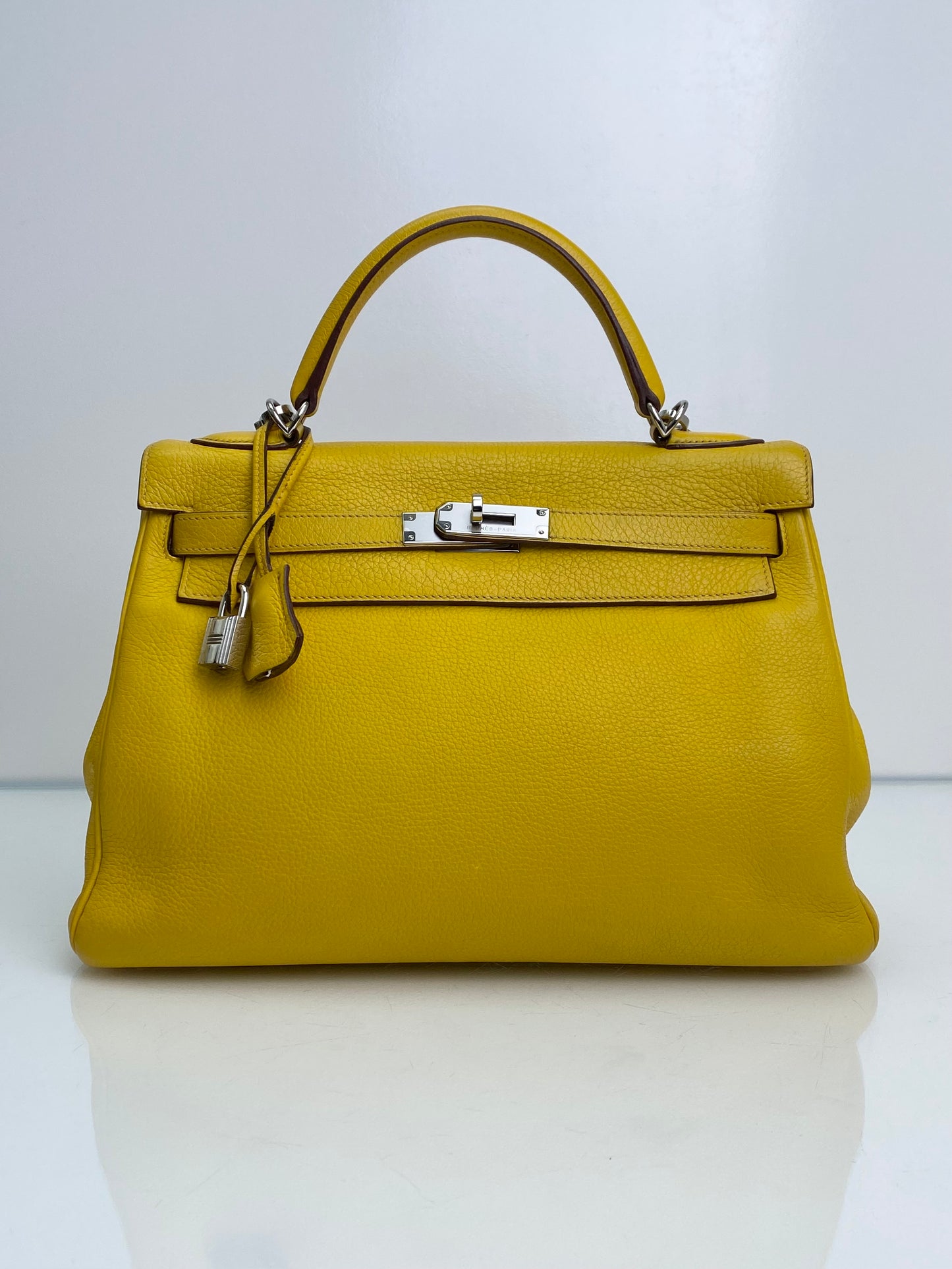 Hermes Kelly 32 Jaune Clemence PHW #N