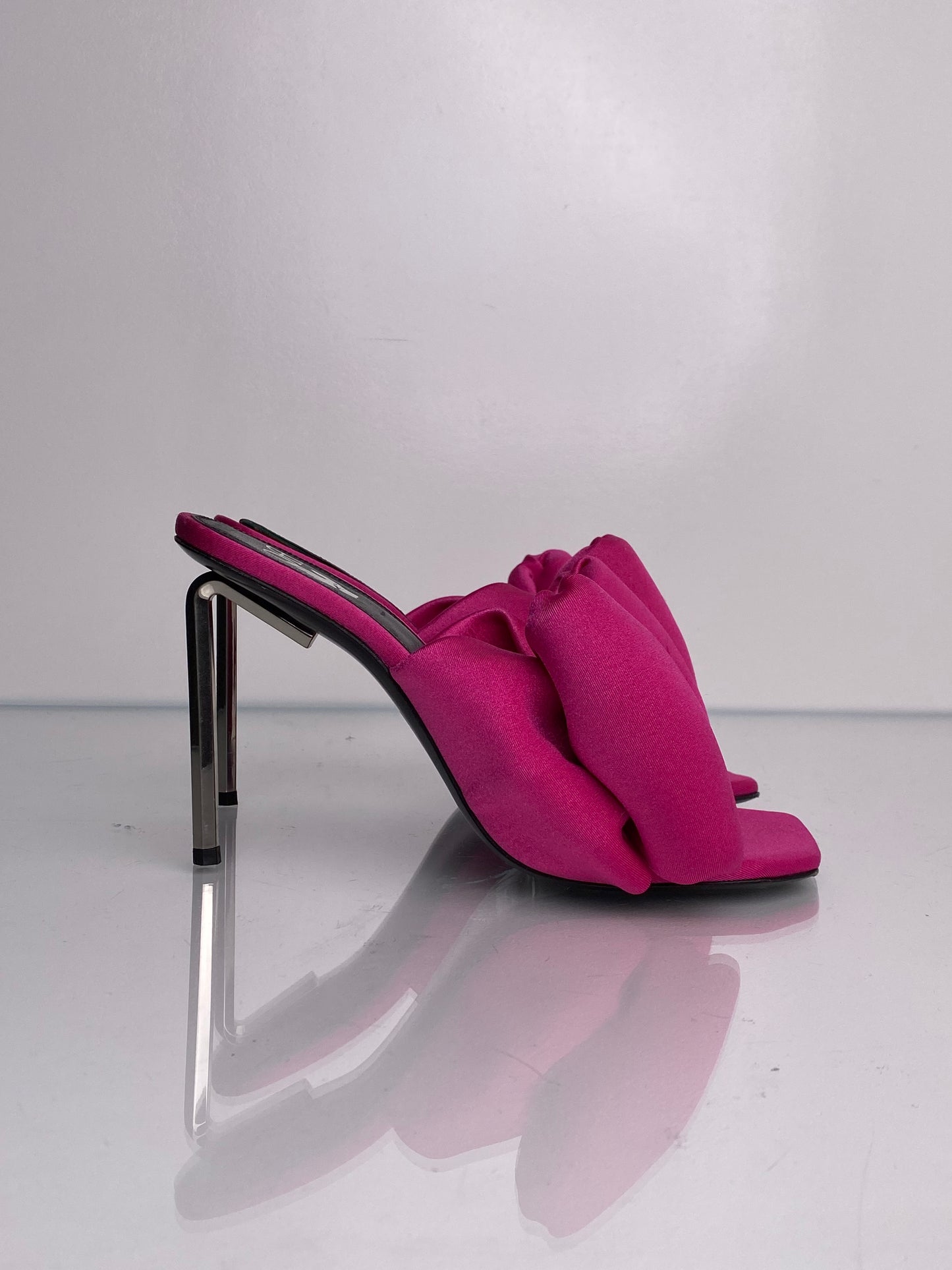 Off-White Allen Pink Bow Heels, 39