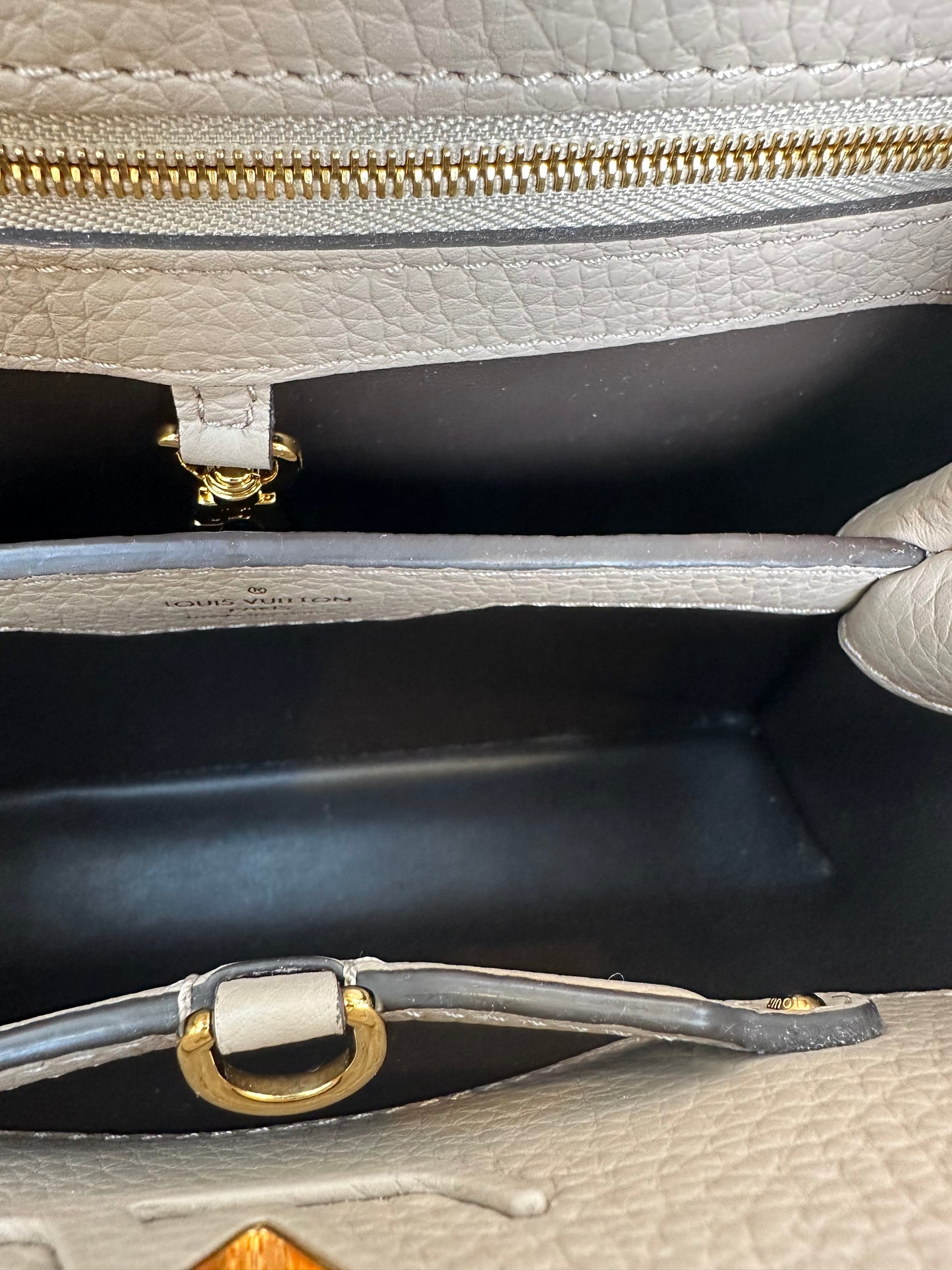 Louis Vuitton Leather Capucines Beige & Exotic Bag