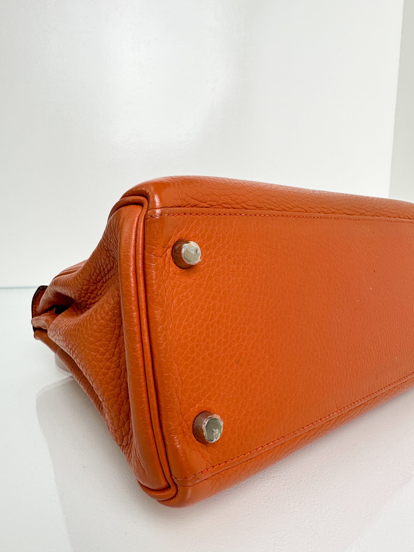 Hermes Kelly 28 Orange Togo PHW #H