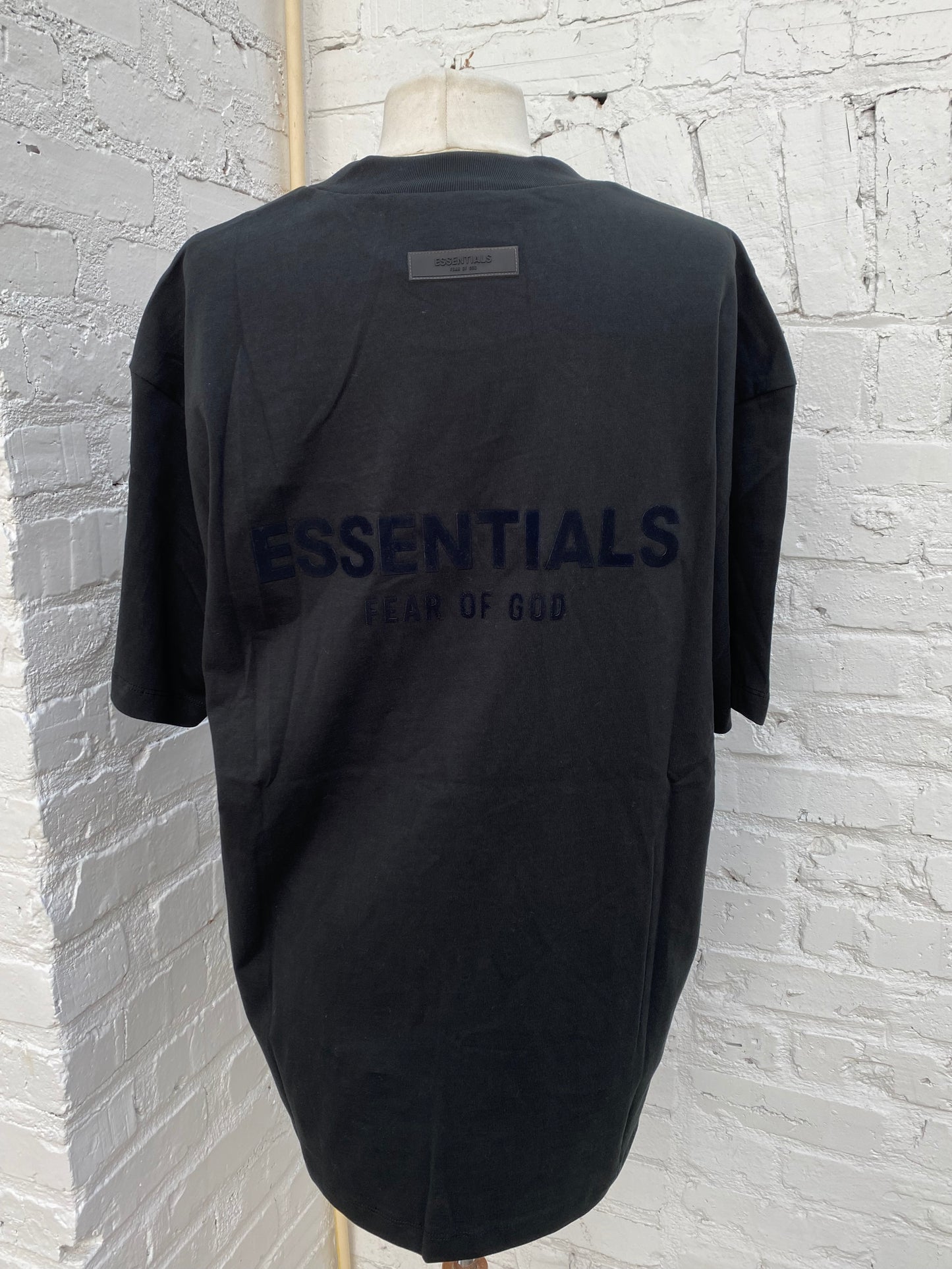Essentials Fear of God Black T-Shirt, M
