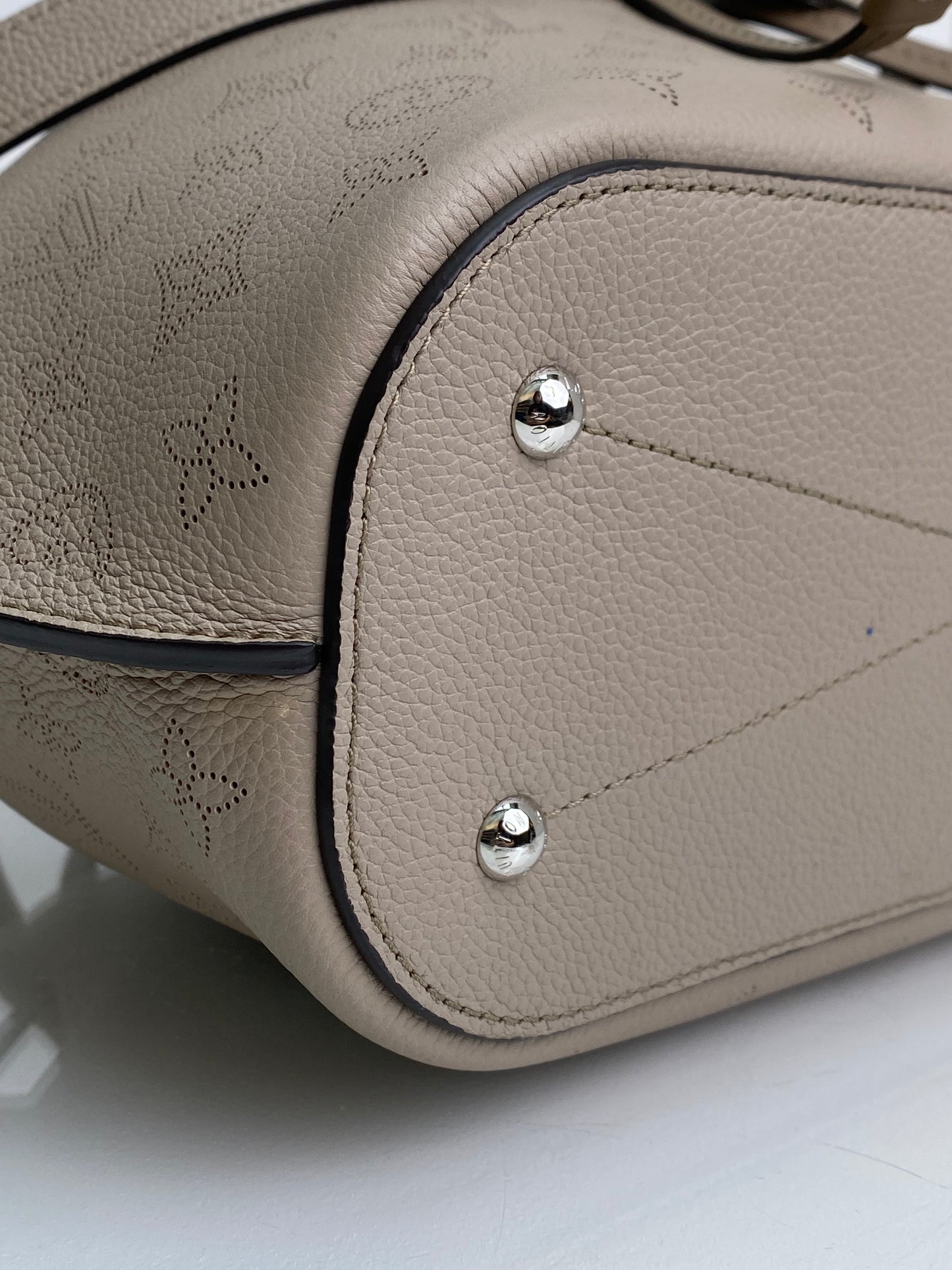 Louis Vuitton Mahina Girolata Bag