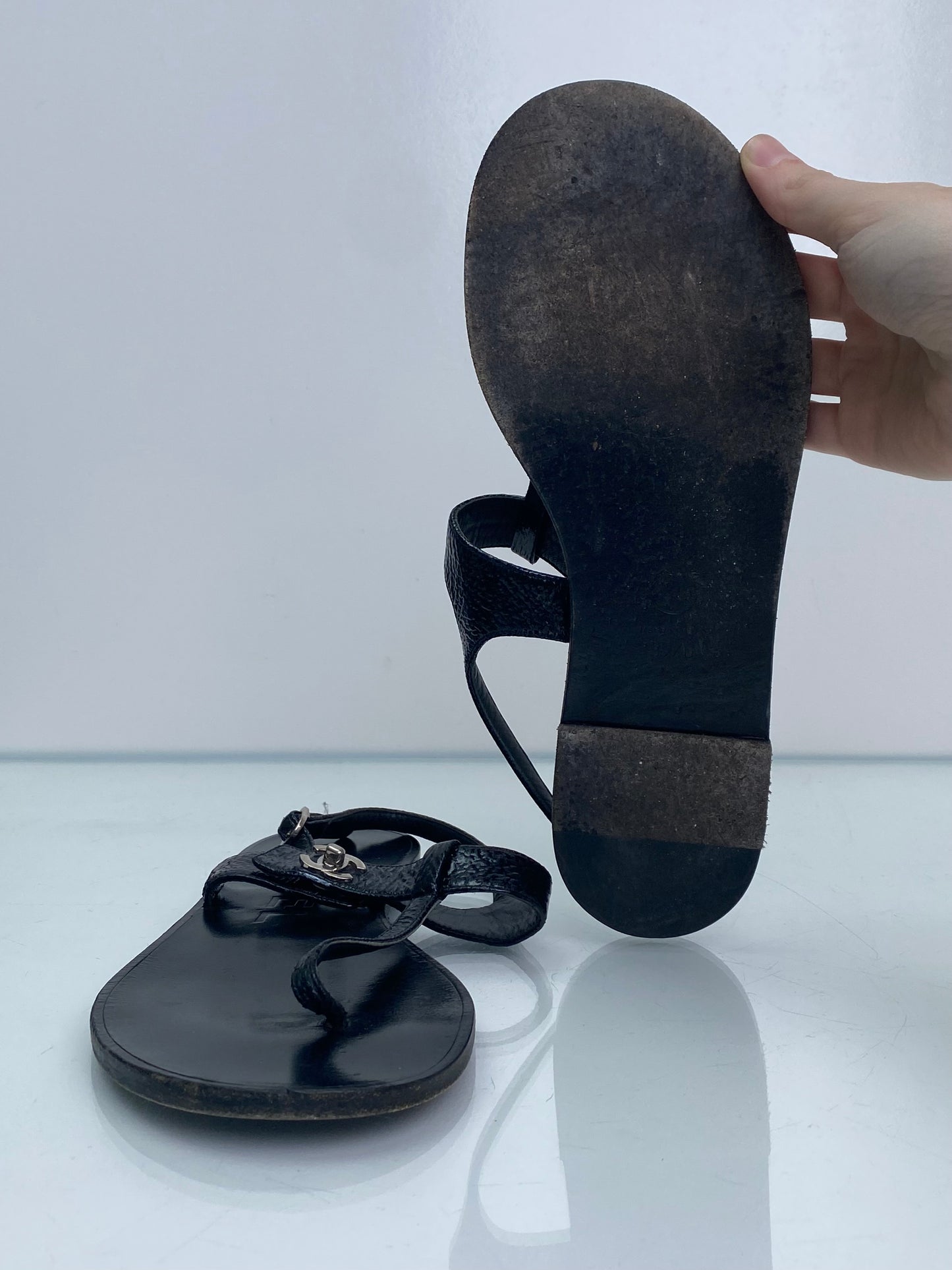 Chanel Black Patent Crinkle Calfskin Interlocking CC T Strap Sandals, 39.5
