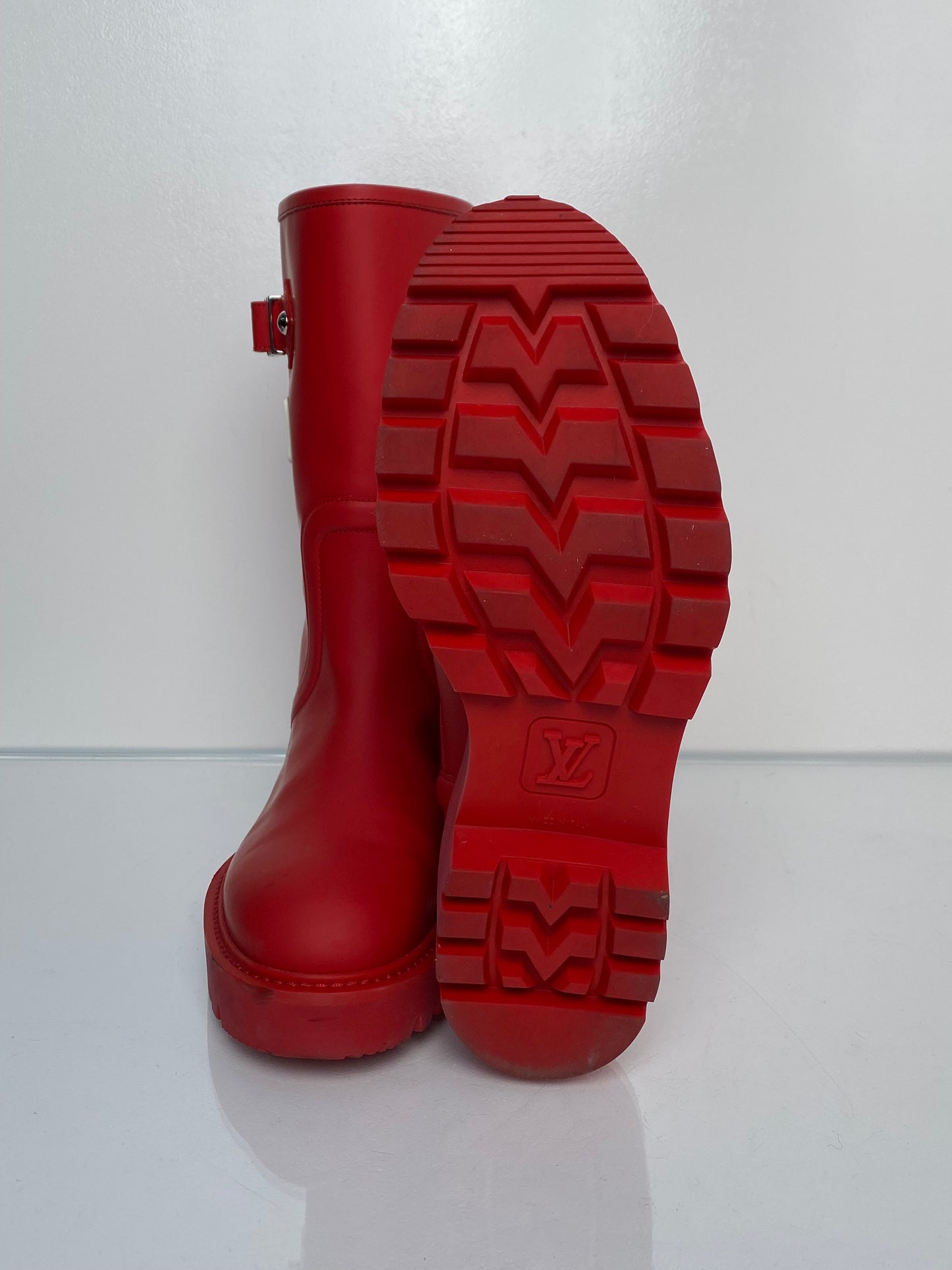 Louis Vuitton Red Rainboots, 39