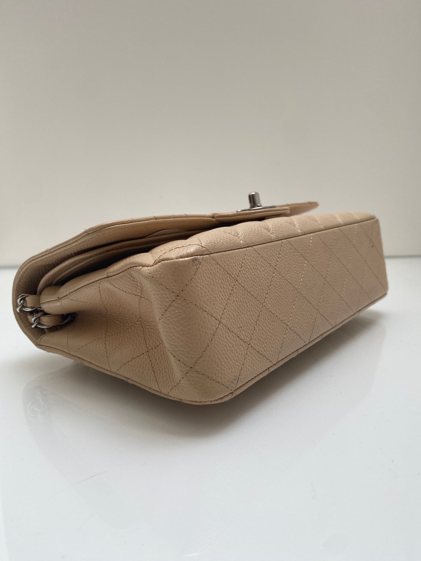Chanel Classic Flap Medium Beige Caviar SHW