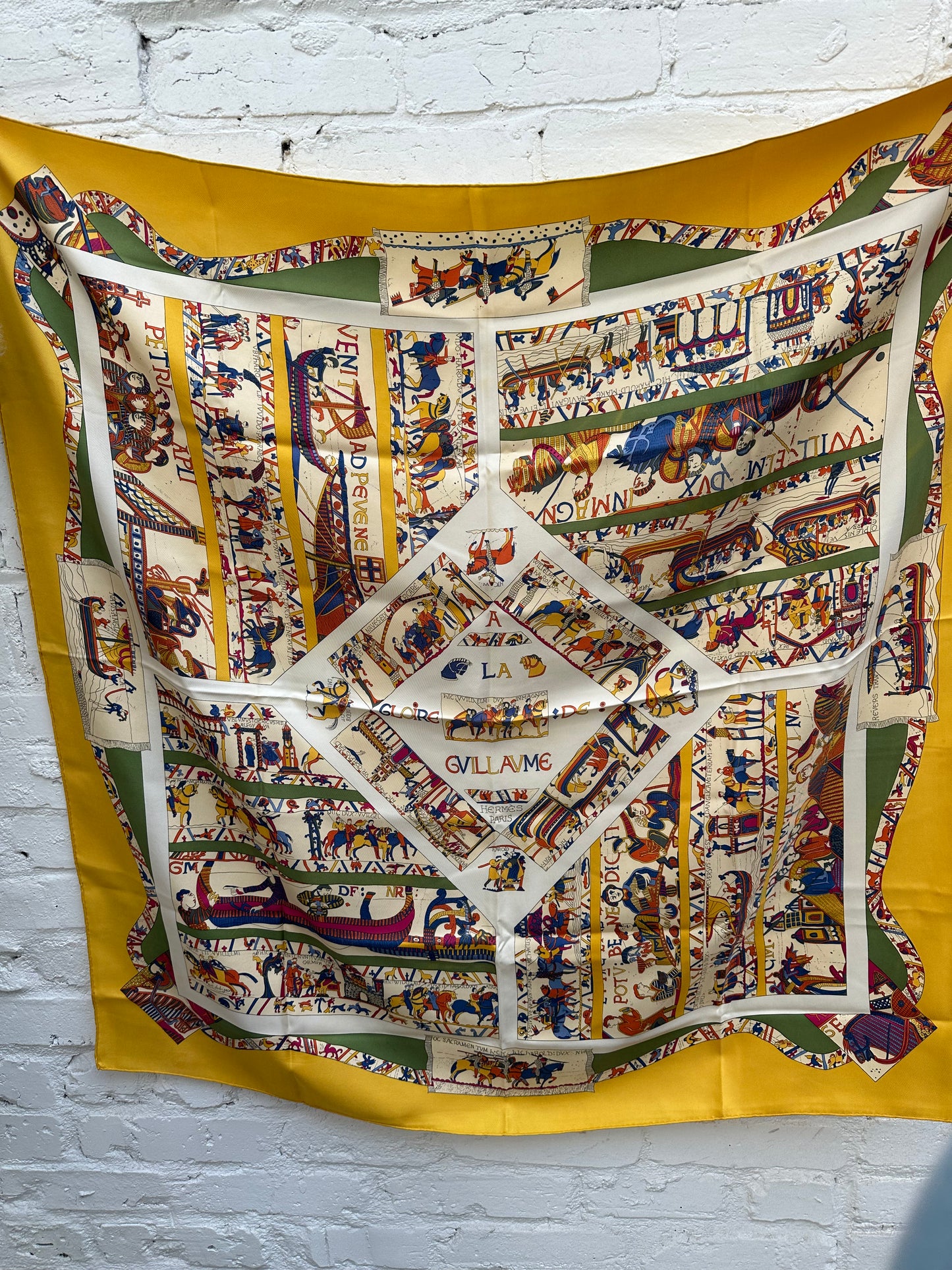 Hermes A La Gloire de Guillaume Silk Scarf