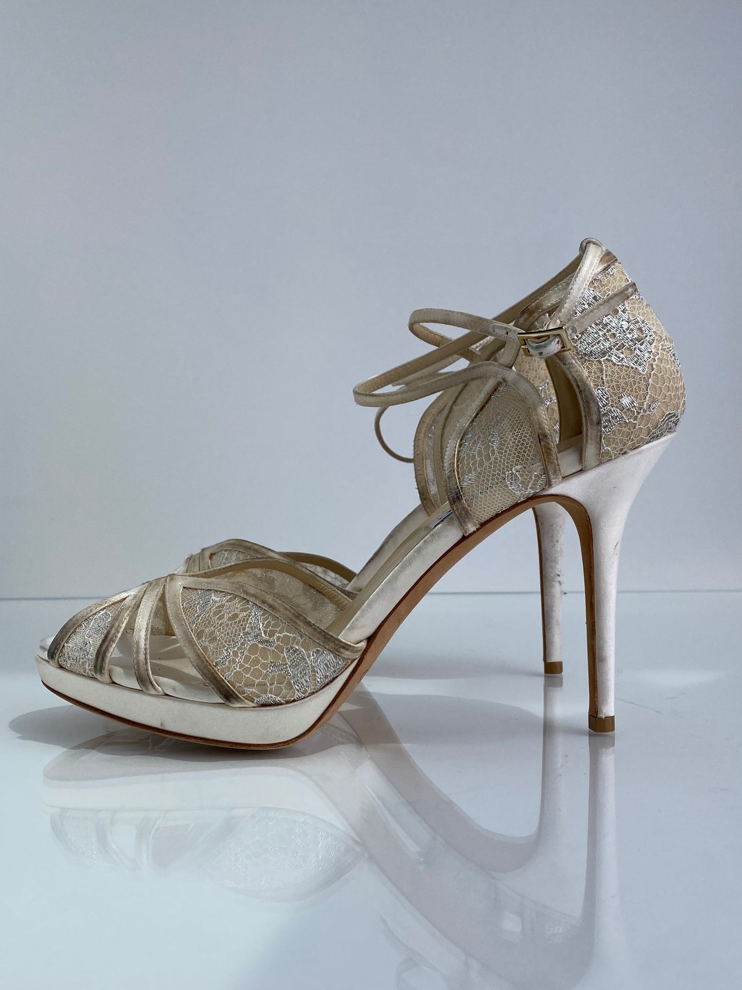Jimmy Choo Cream Lace Pumps, 42