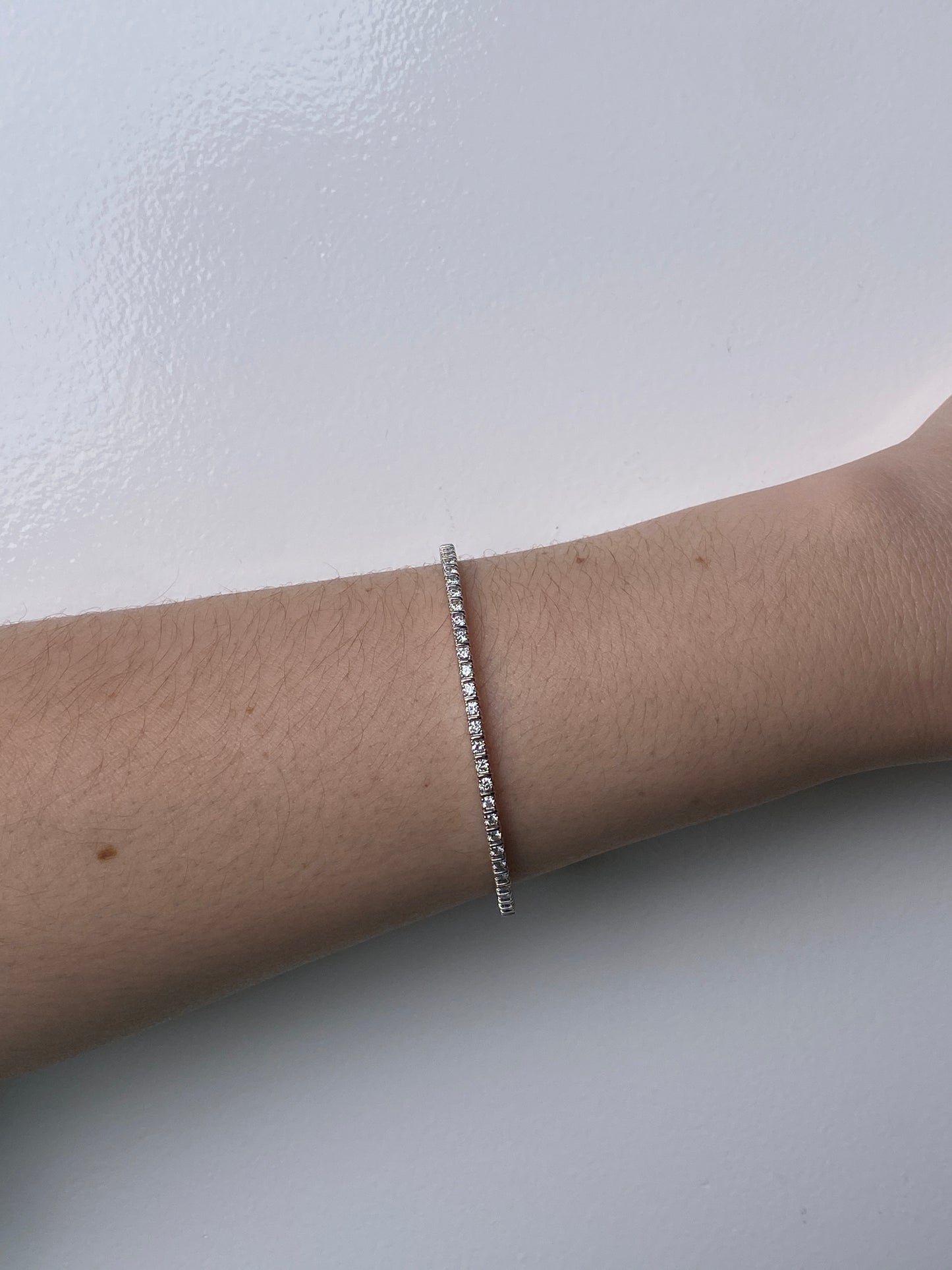 14KW 1.5ctw Dia Flex Bangle