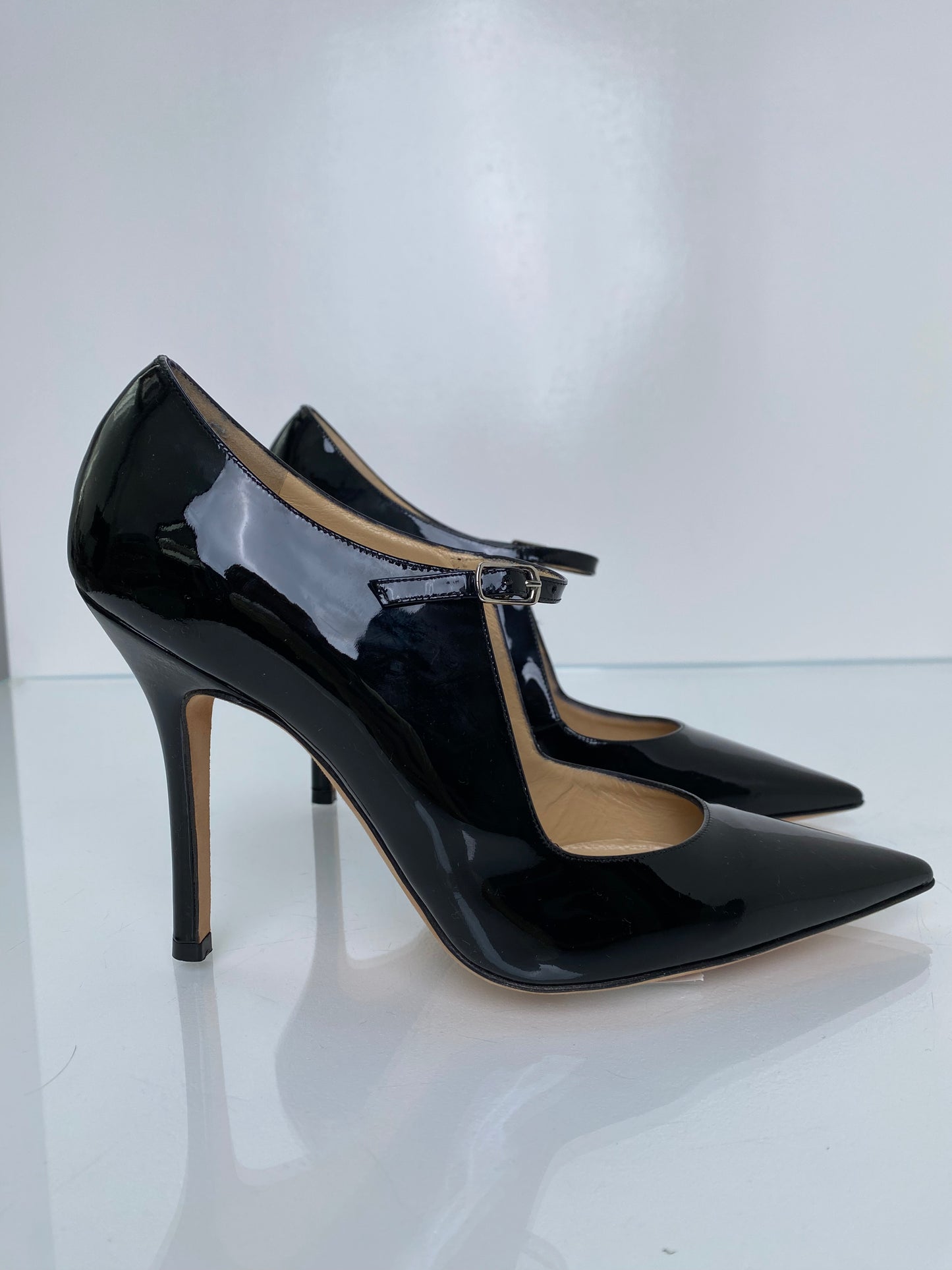 Manolo Blahnik Black Patent Pointed Toe Heels, 38.5