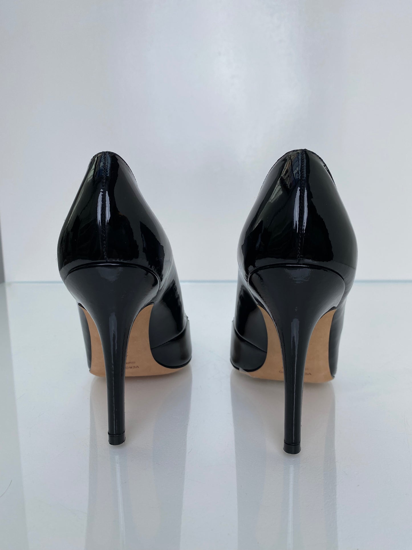 Manolo Blahnik Black Patent Pointed Toe Heels, 38.5