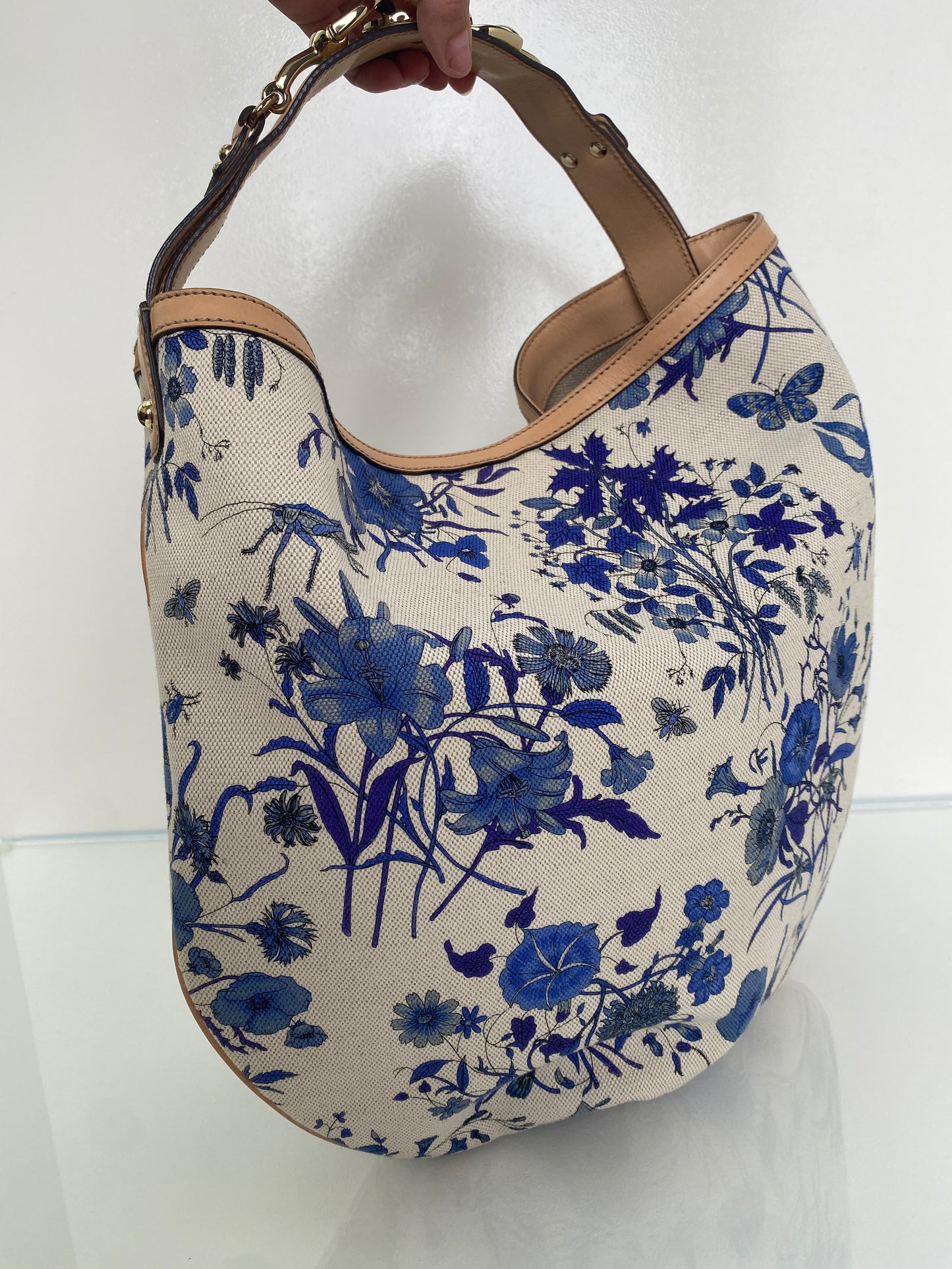 Gucci Canvas Flora Wave Shoulder Bag