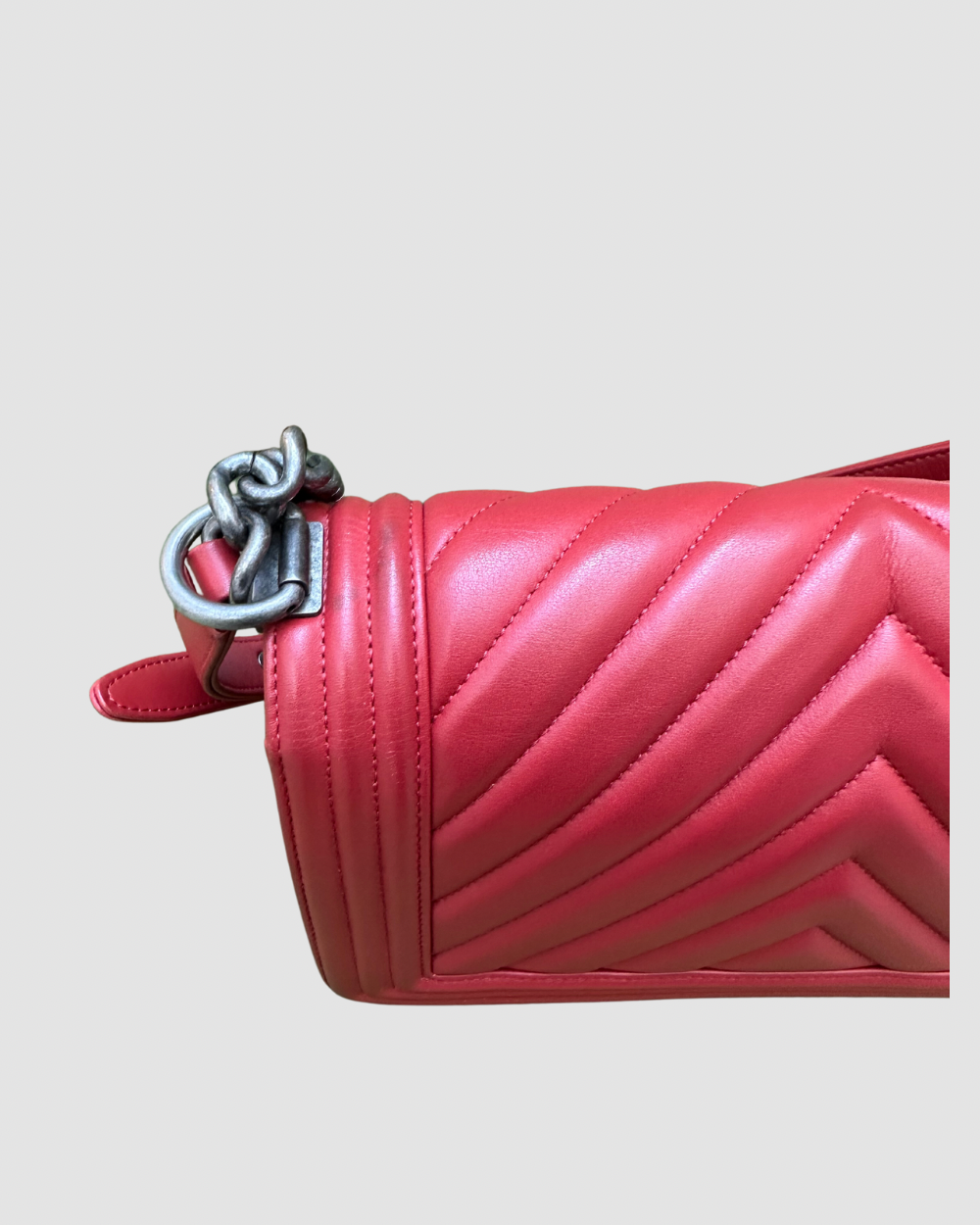 Chanel Red Chevron Lambskin Leather Medium Boy Bag RHW